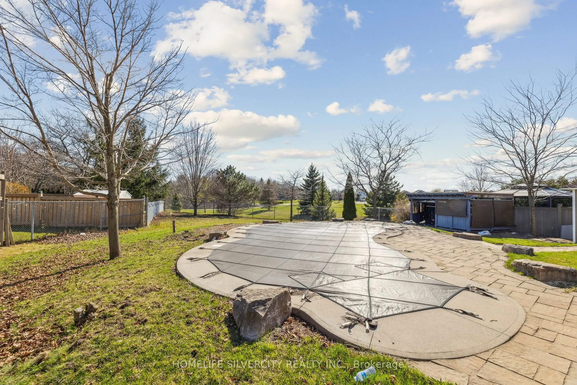 579 Faywood Crescent