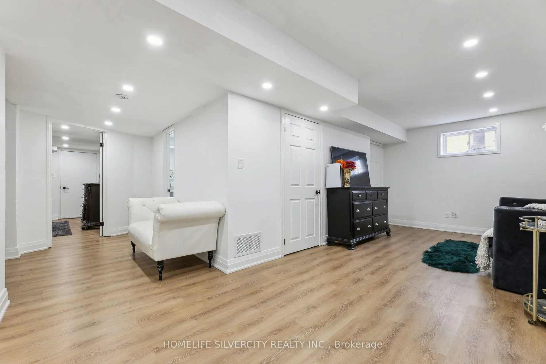 579 Faywood Crescent