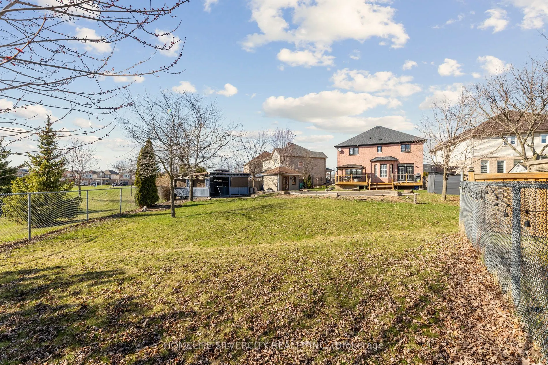 579 Faywood Crescent