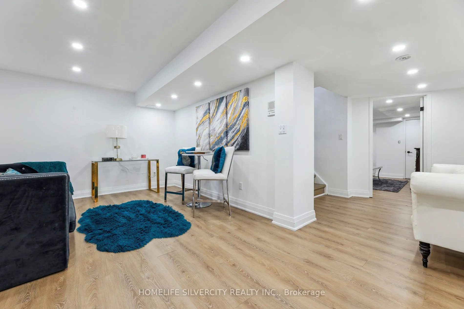 579 Faywood Crescent