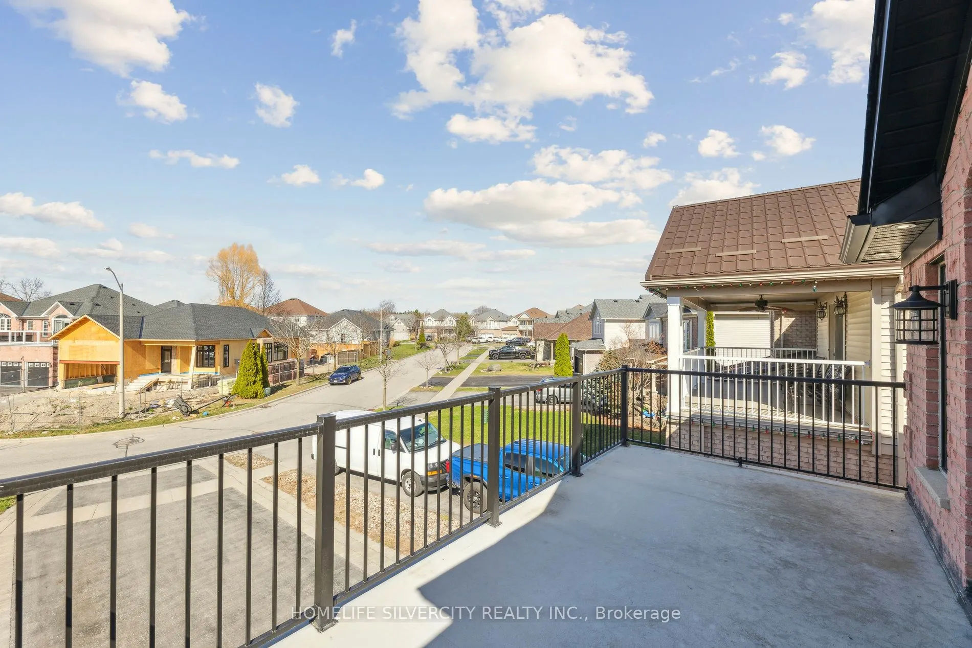 579 Faywood Crescent