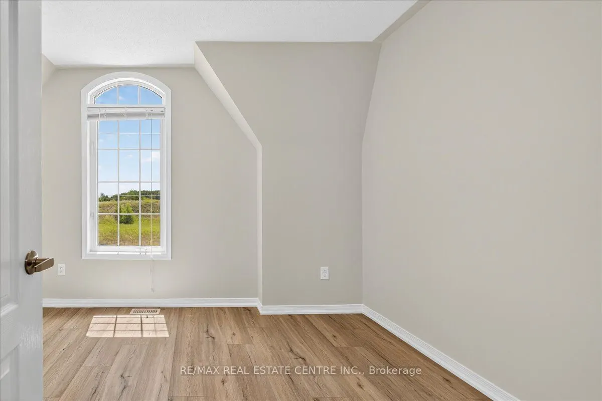 1373 Salem Road N