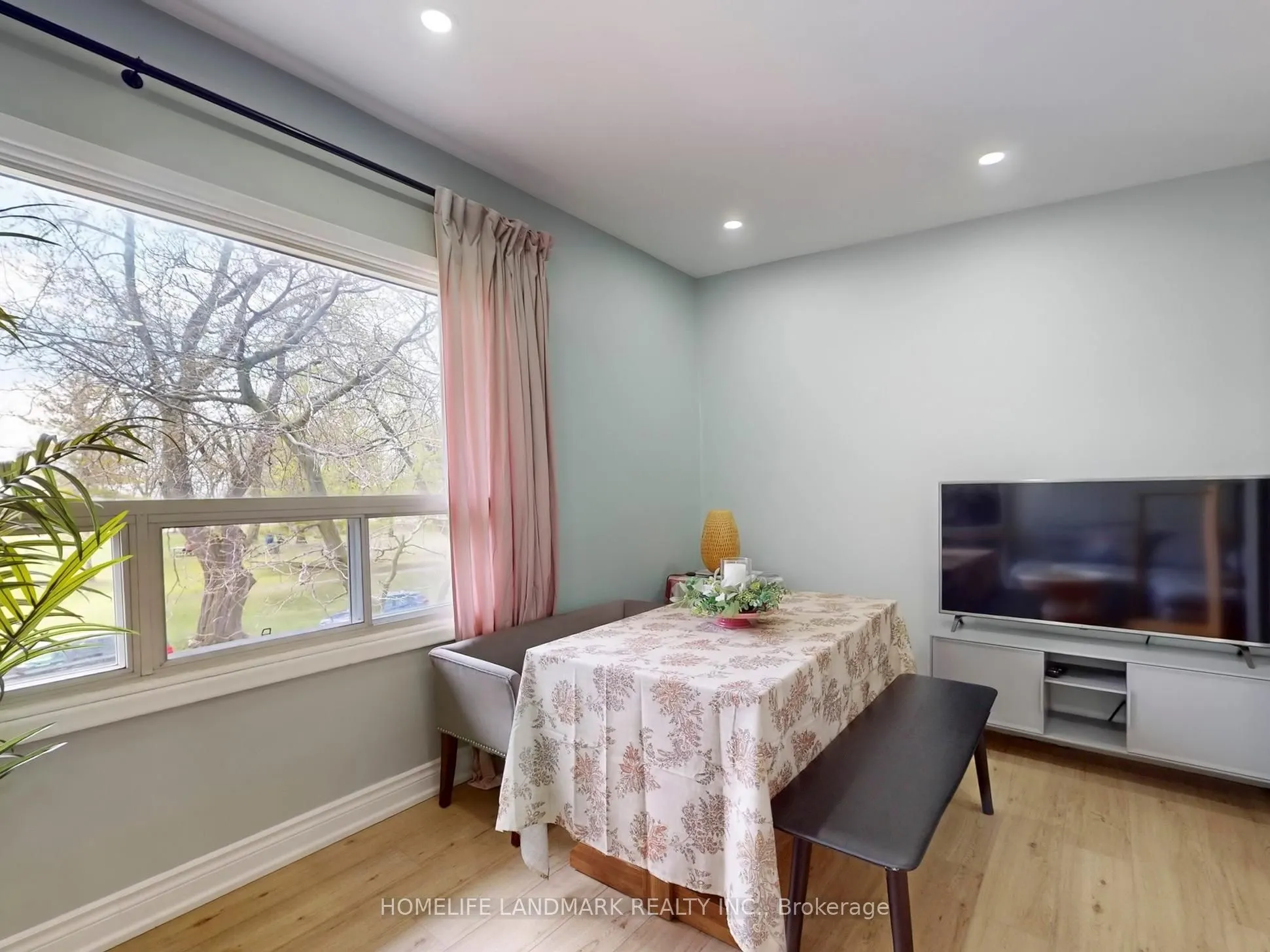 24 Kewbeach Avenue