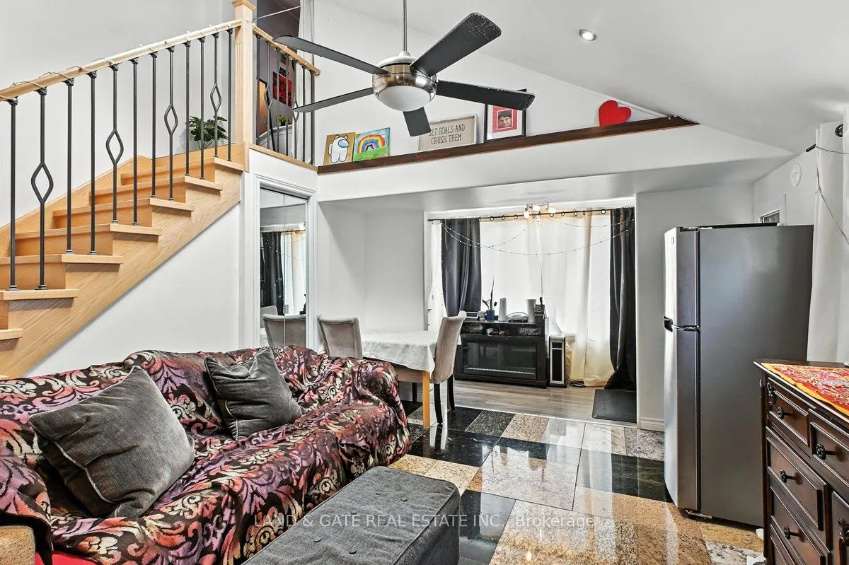 519 Kingston Road W