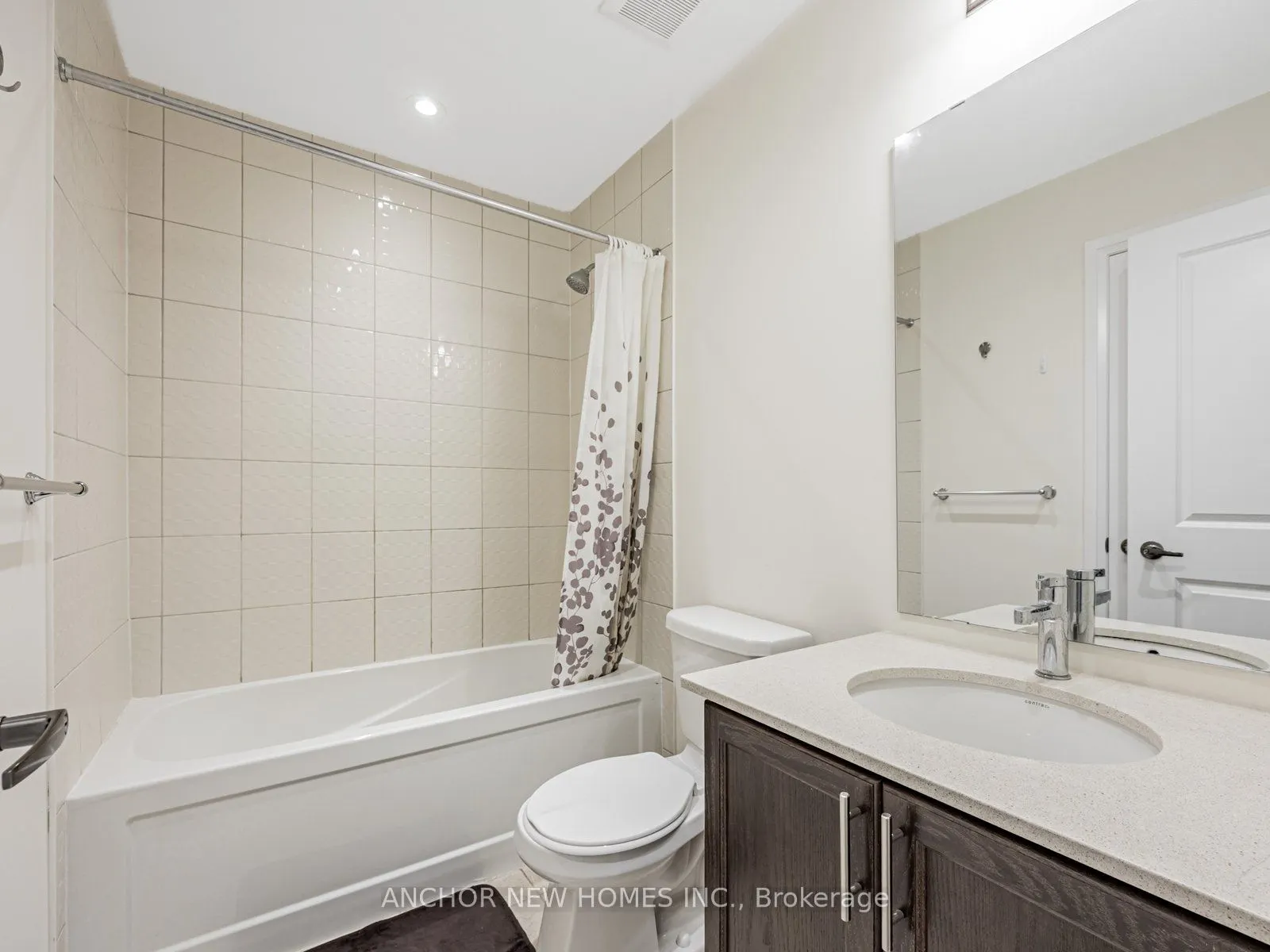 62 Holtby Court W