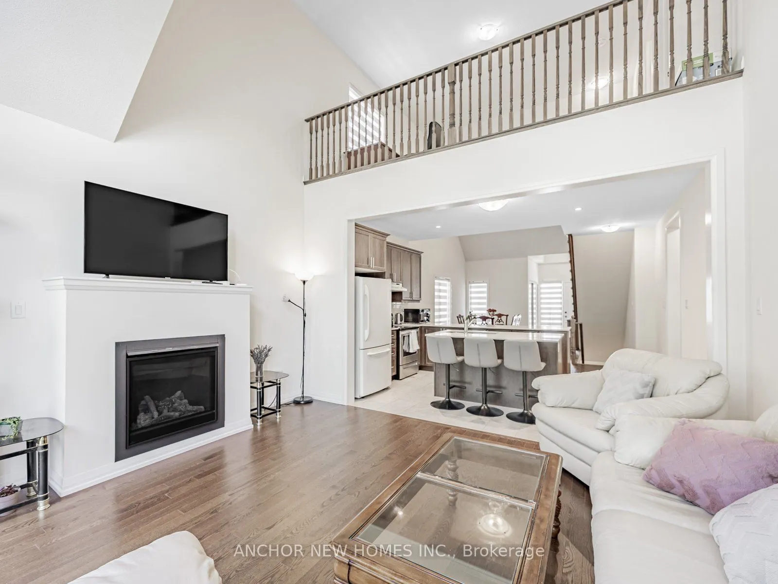 62 Holtby Court W