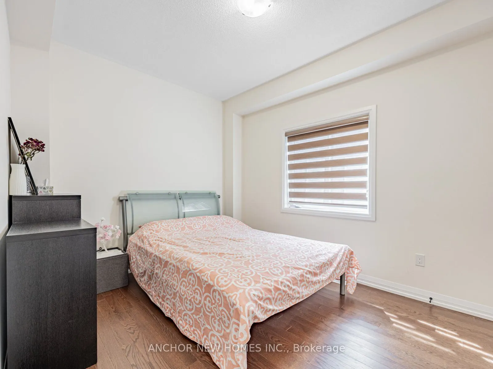 62 Holtby Court W