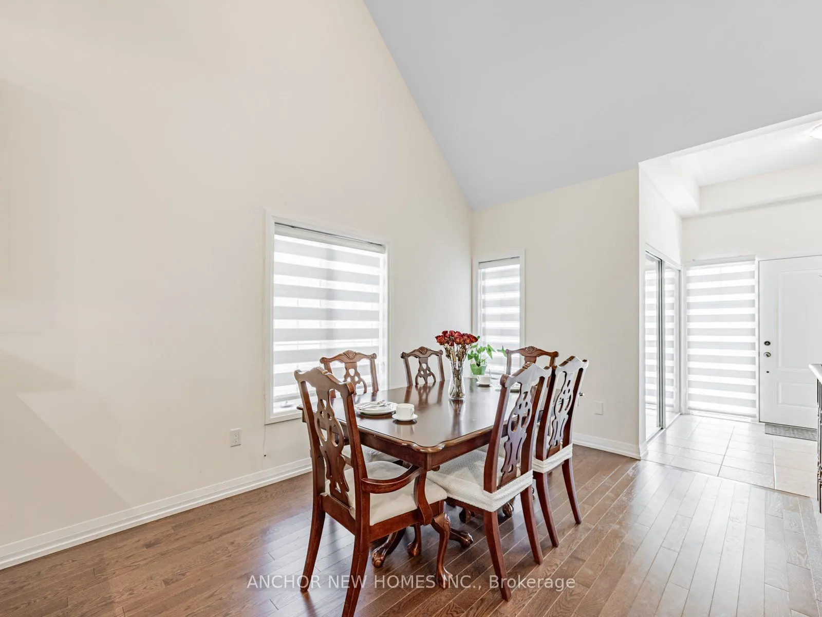 62 Holtby Court W