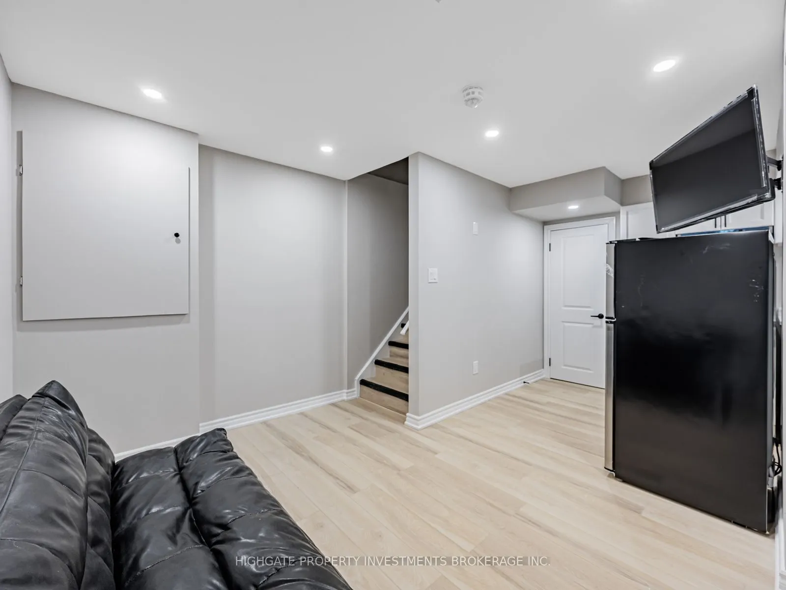 6 Harper Hill Drive, #Baseement