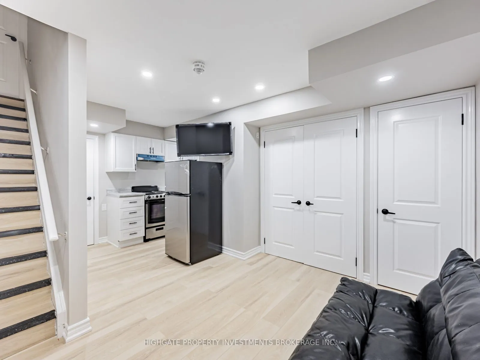 6 Harper Hill Drive, #Baseement