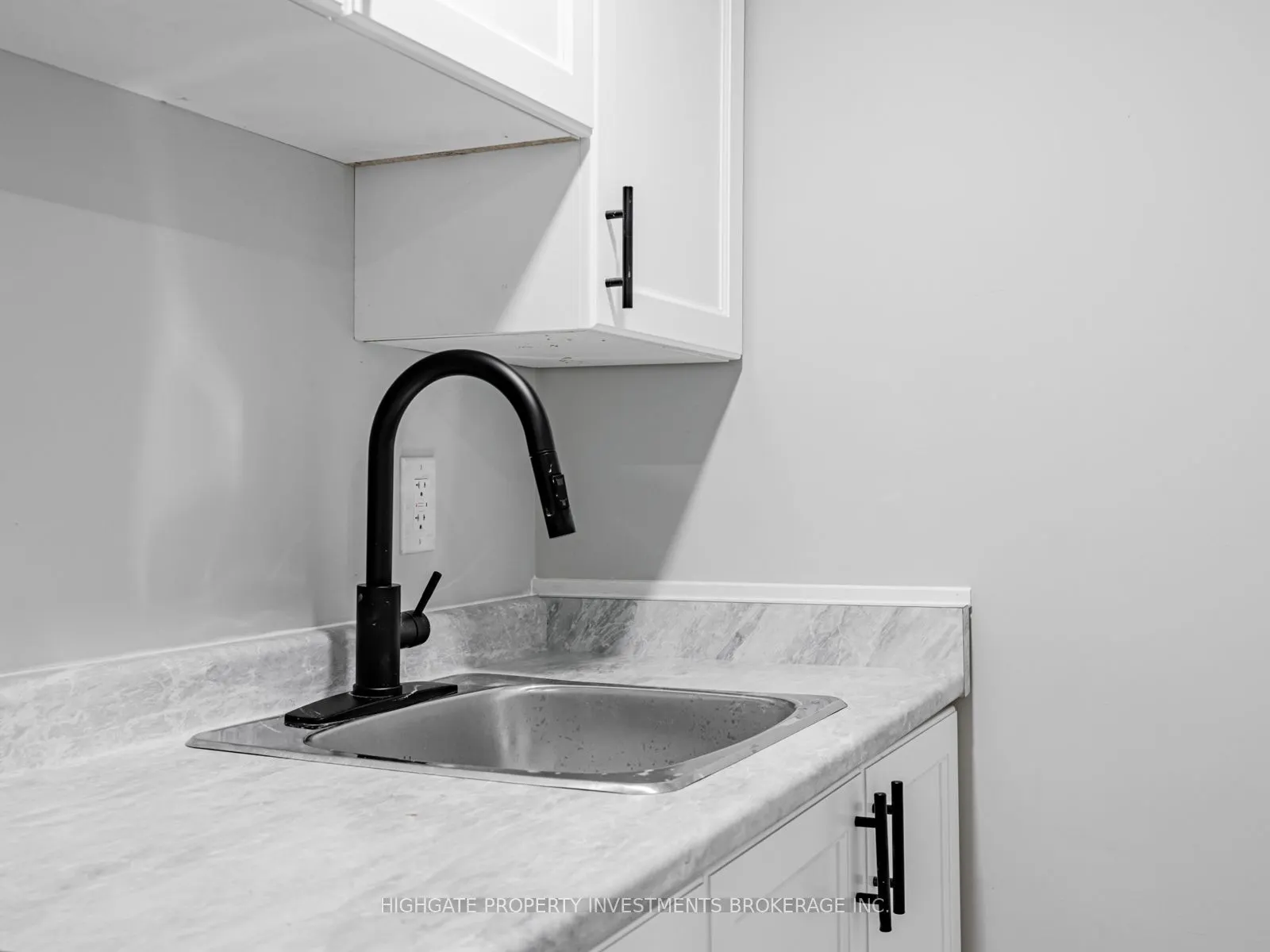 6 Harper Hill Drive, #Baseement