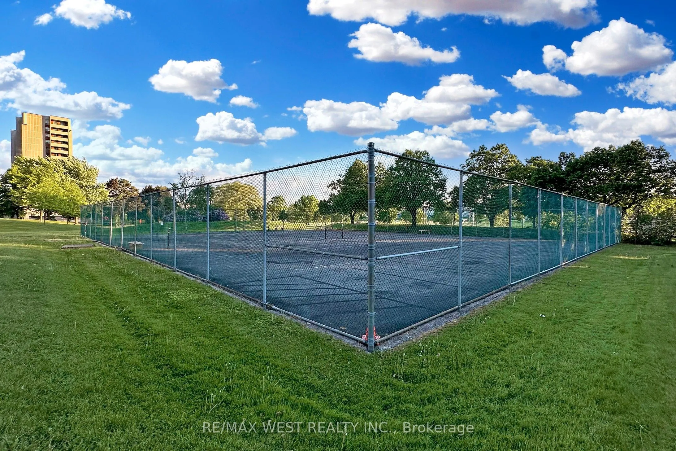 44 Falby Court, #1207