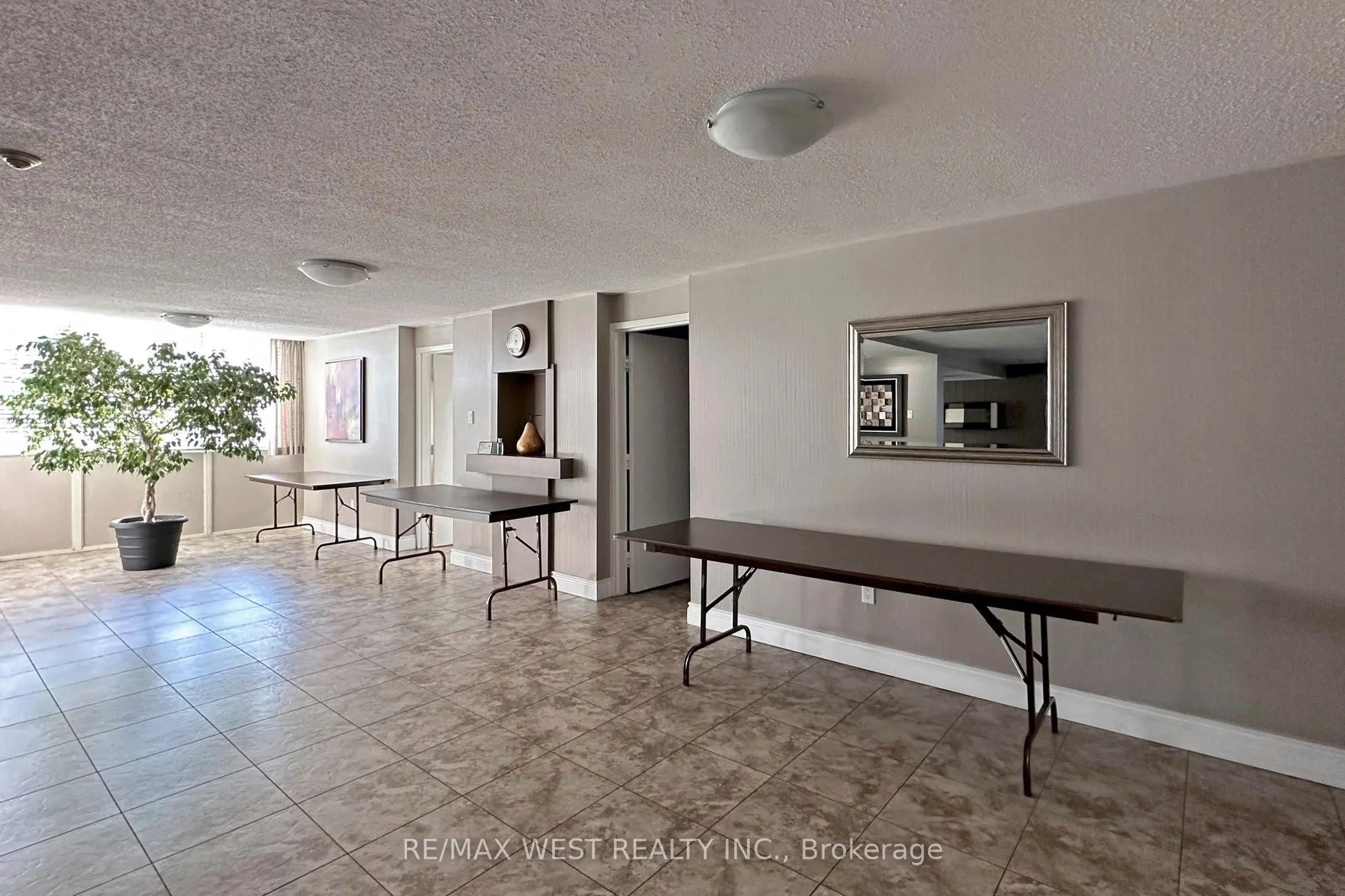 44 Falby Court, #1207