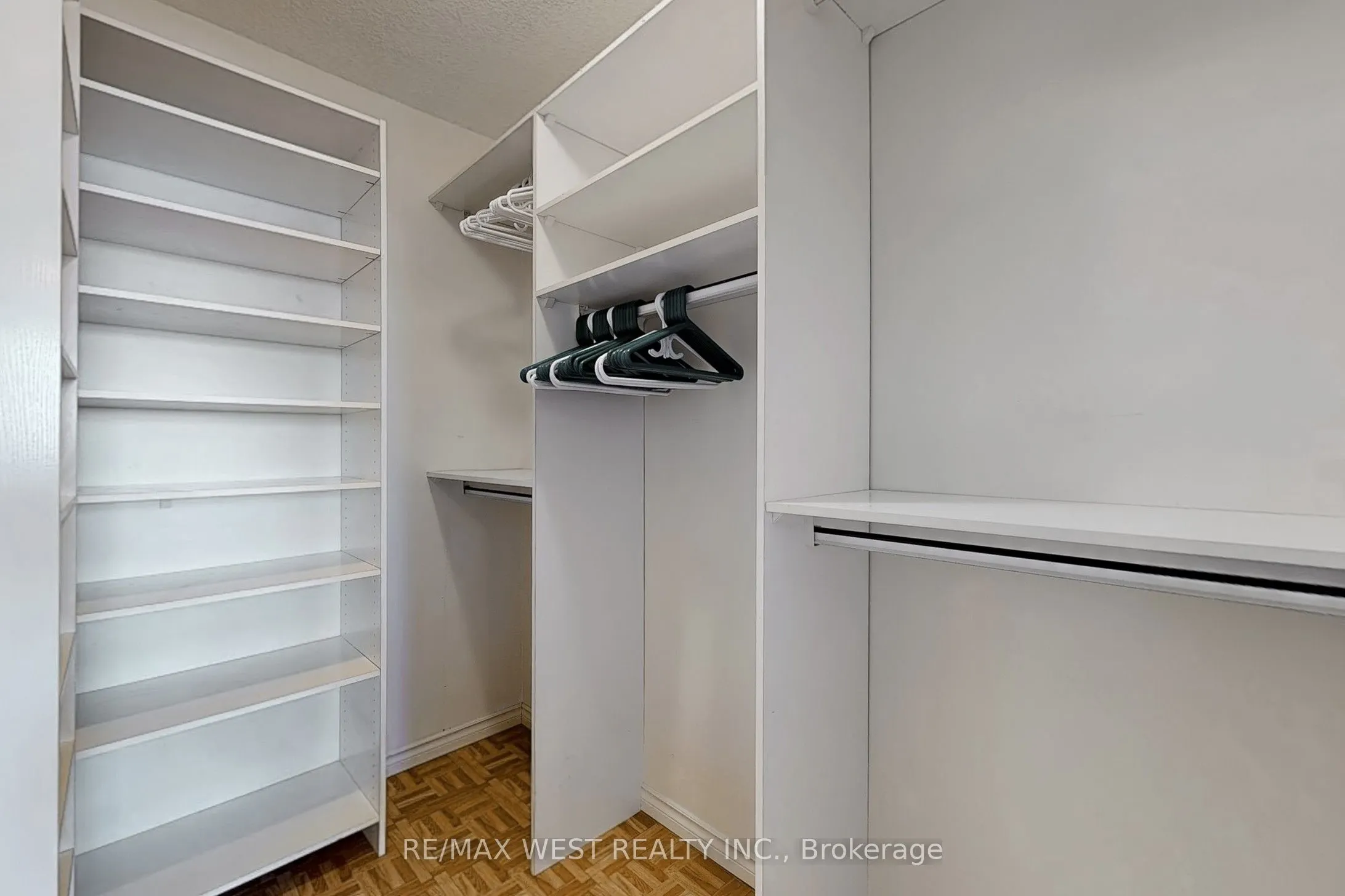 44 Falby Court, #1207