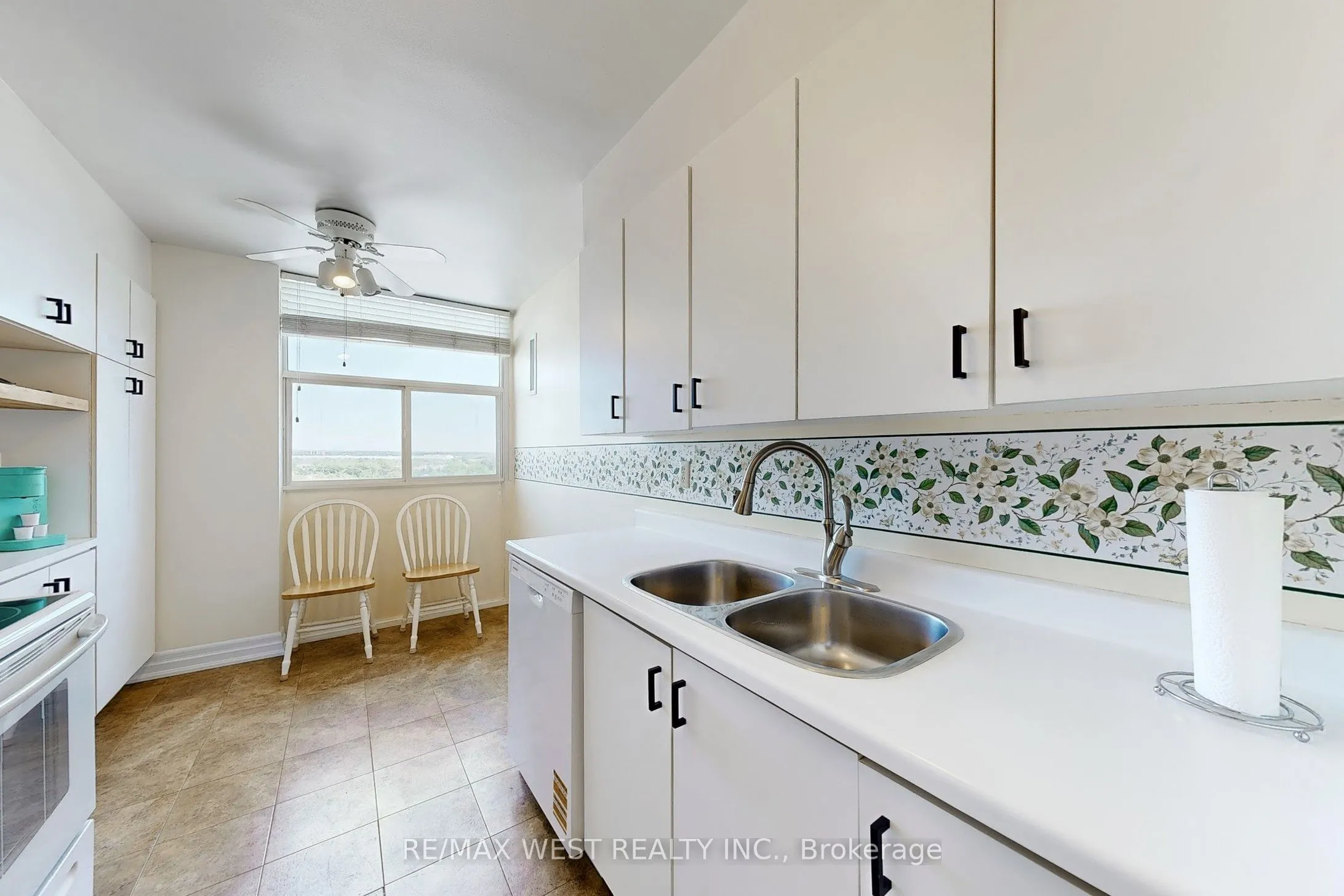 44 Falby Court, #1207