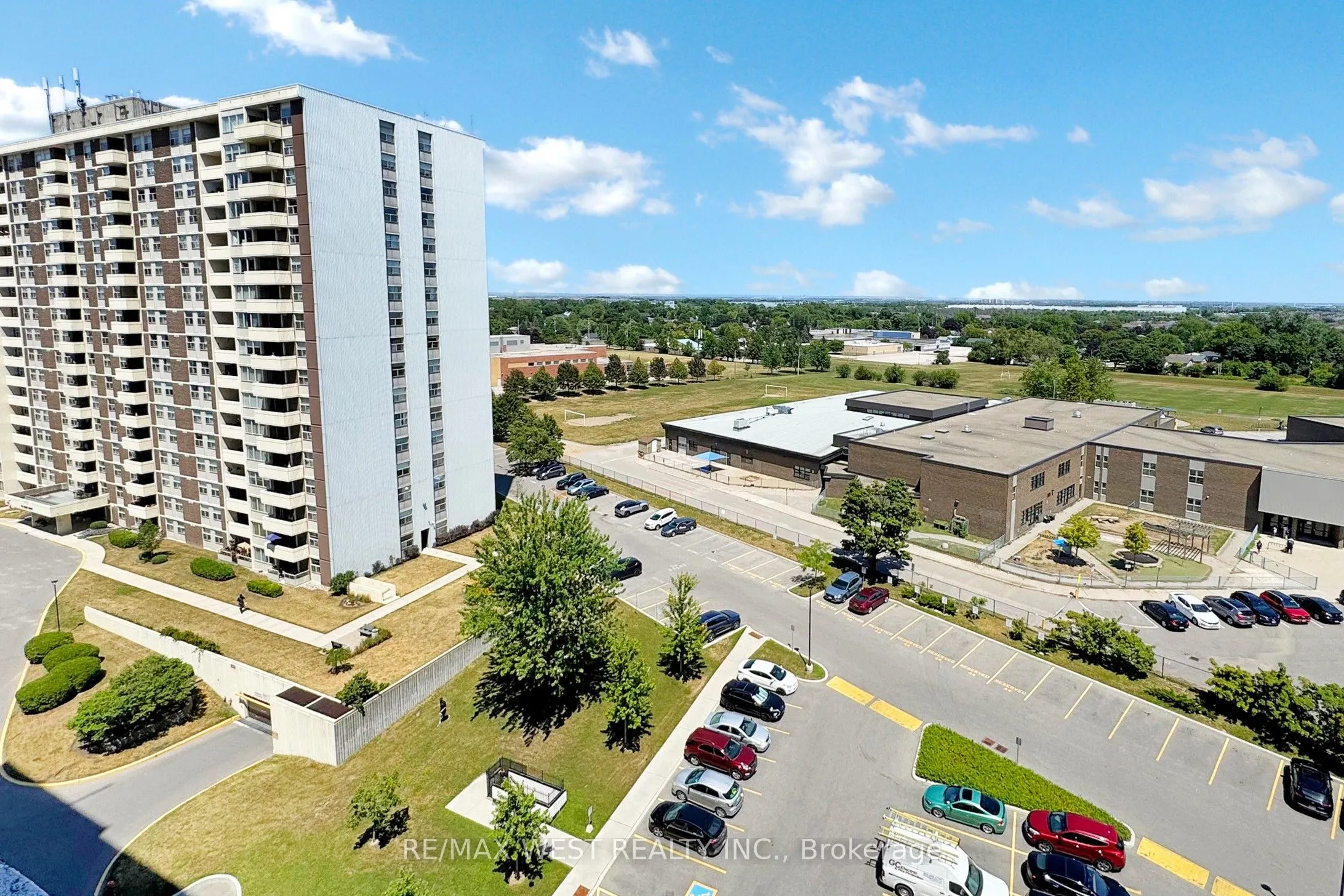 44 Falby Court, #1207