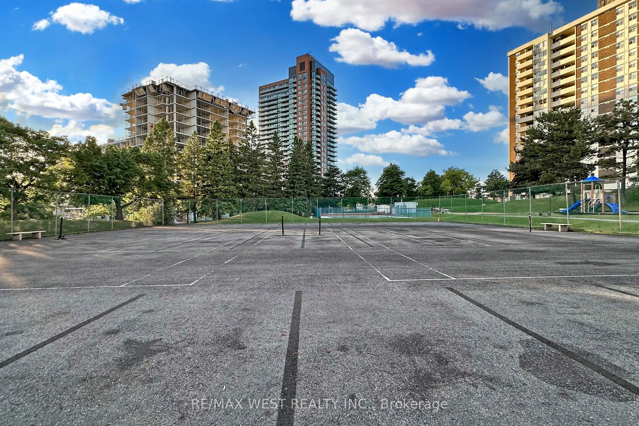 44 Falby Court, #1207