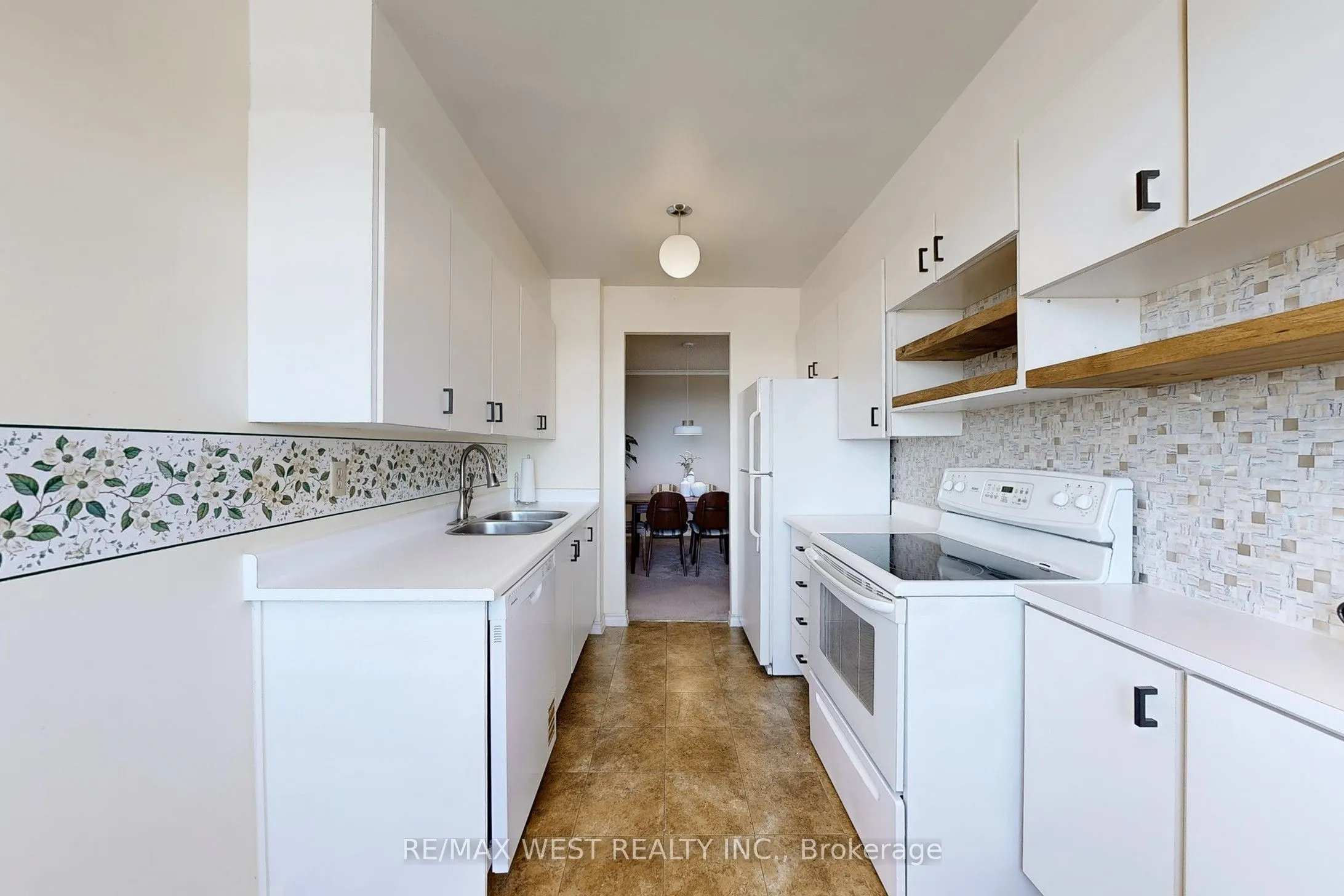 44 Falby Court, #1207