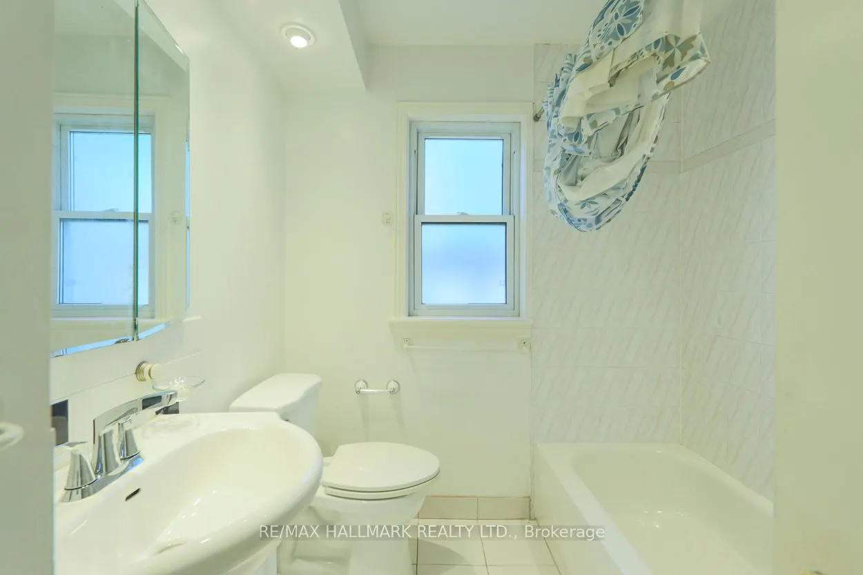 22 Latham Avenue