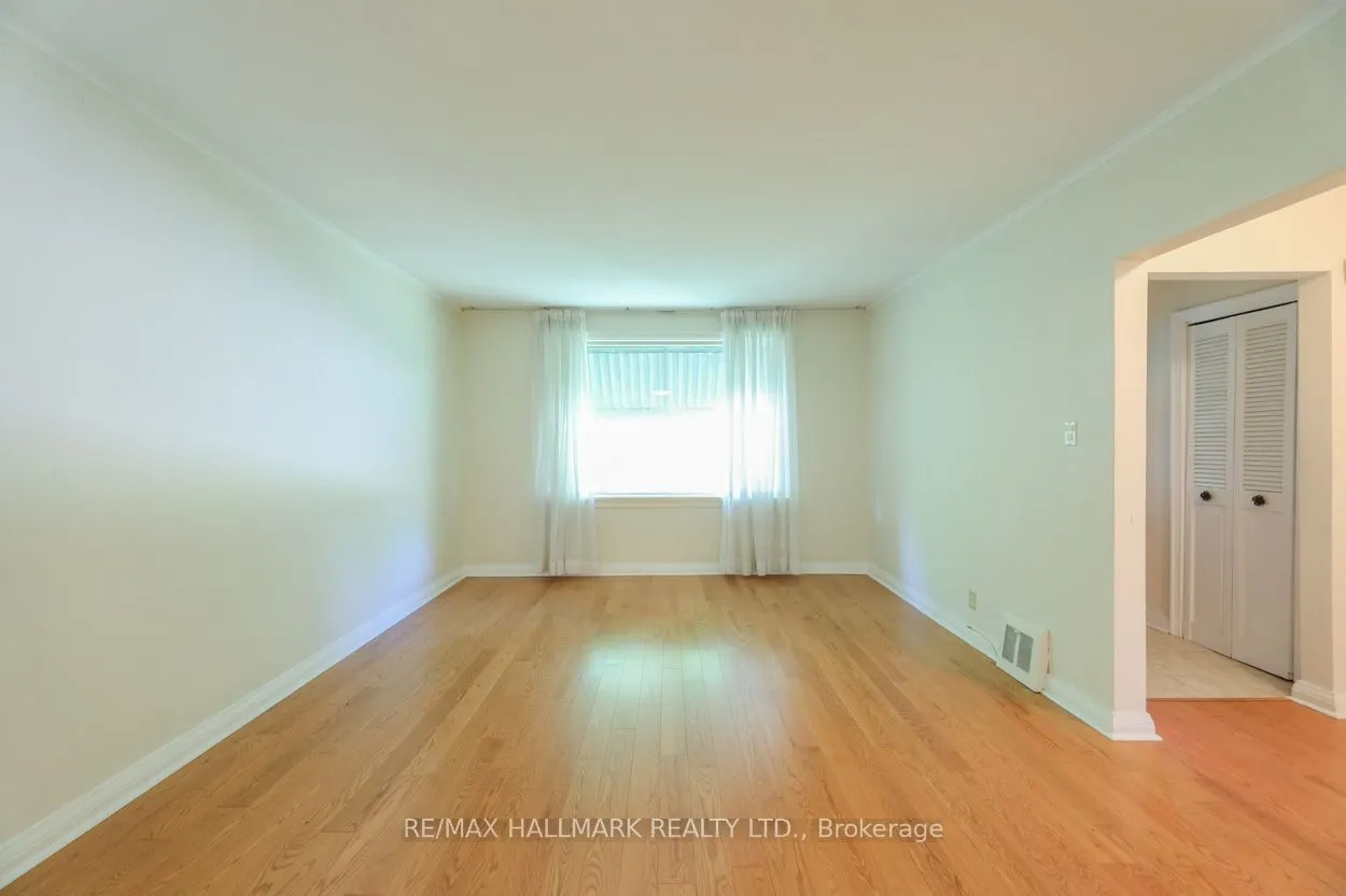 22 Latham Avenue