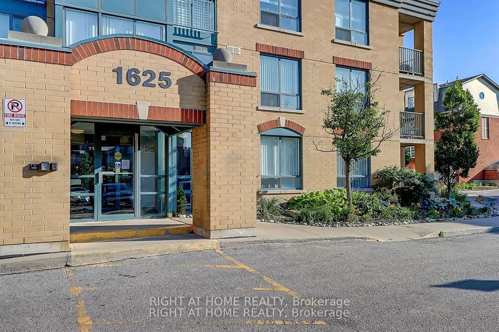 1625 Pickering Parkway, #404
