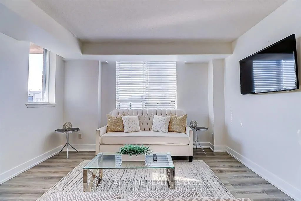 1625 Pickering Parkway, #404