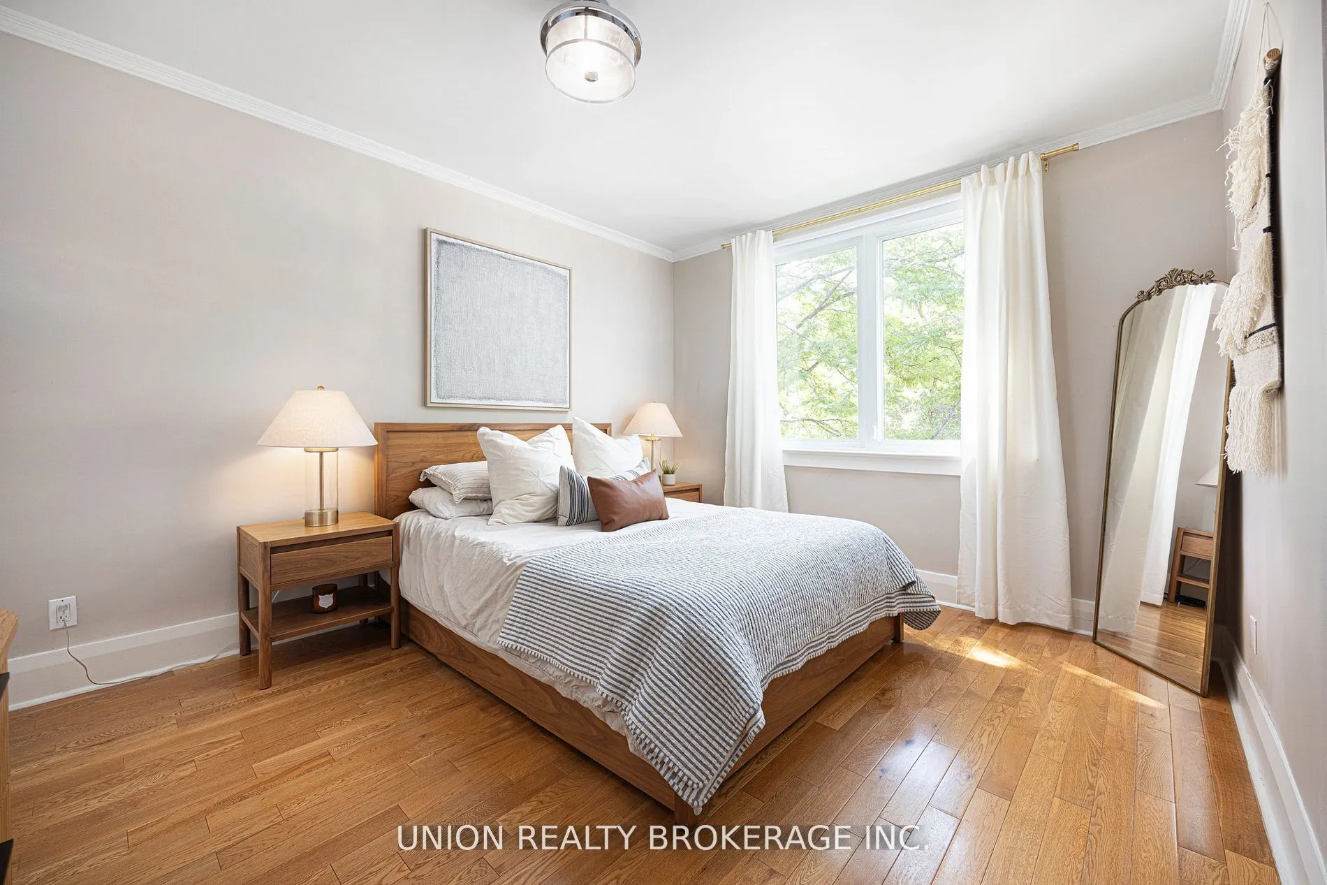 152 Milverton Boulevard