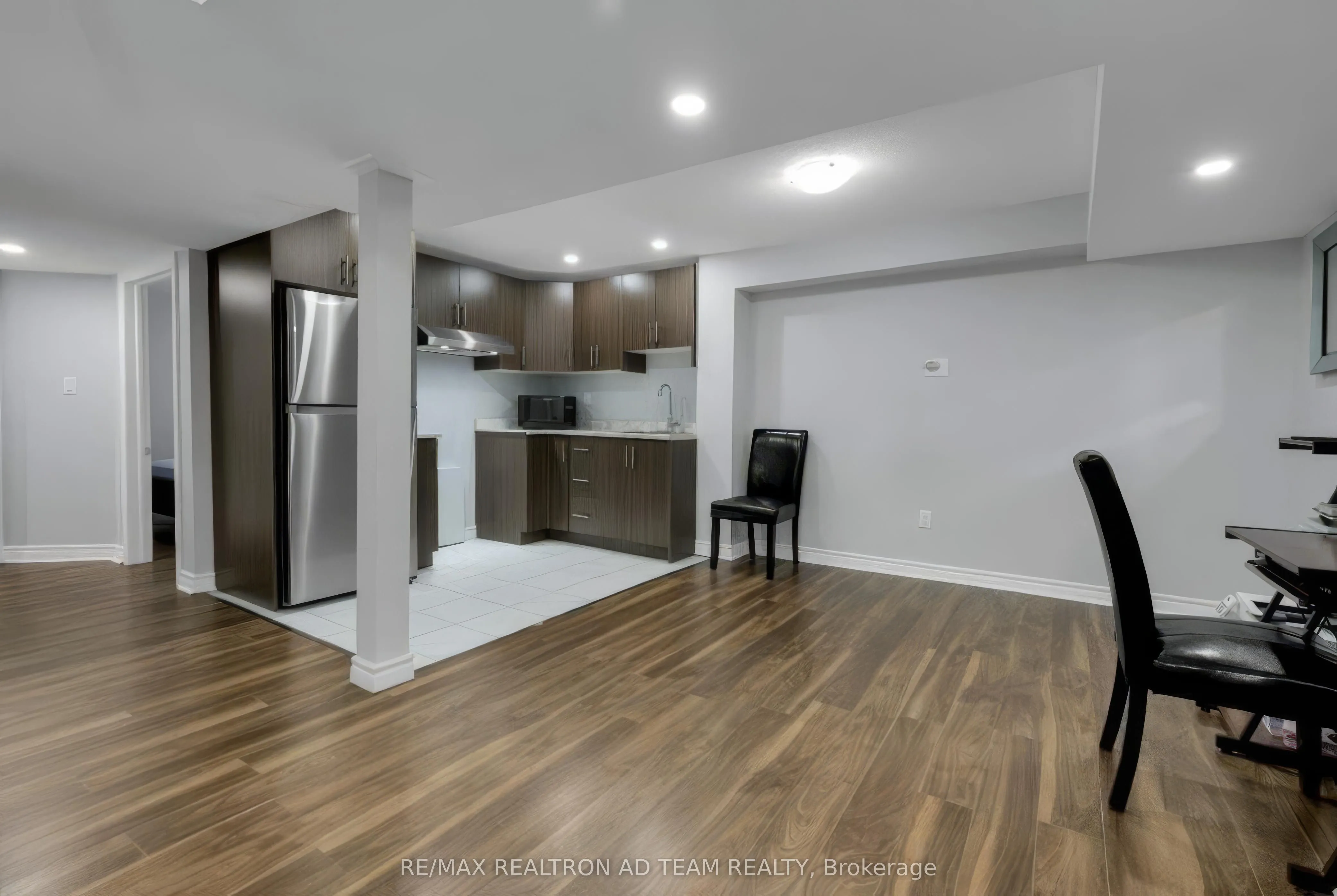 34 Unsworth Crescent