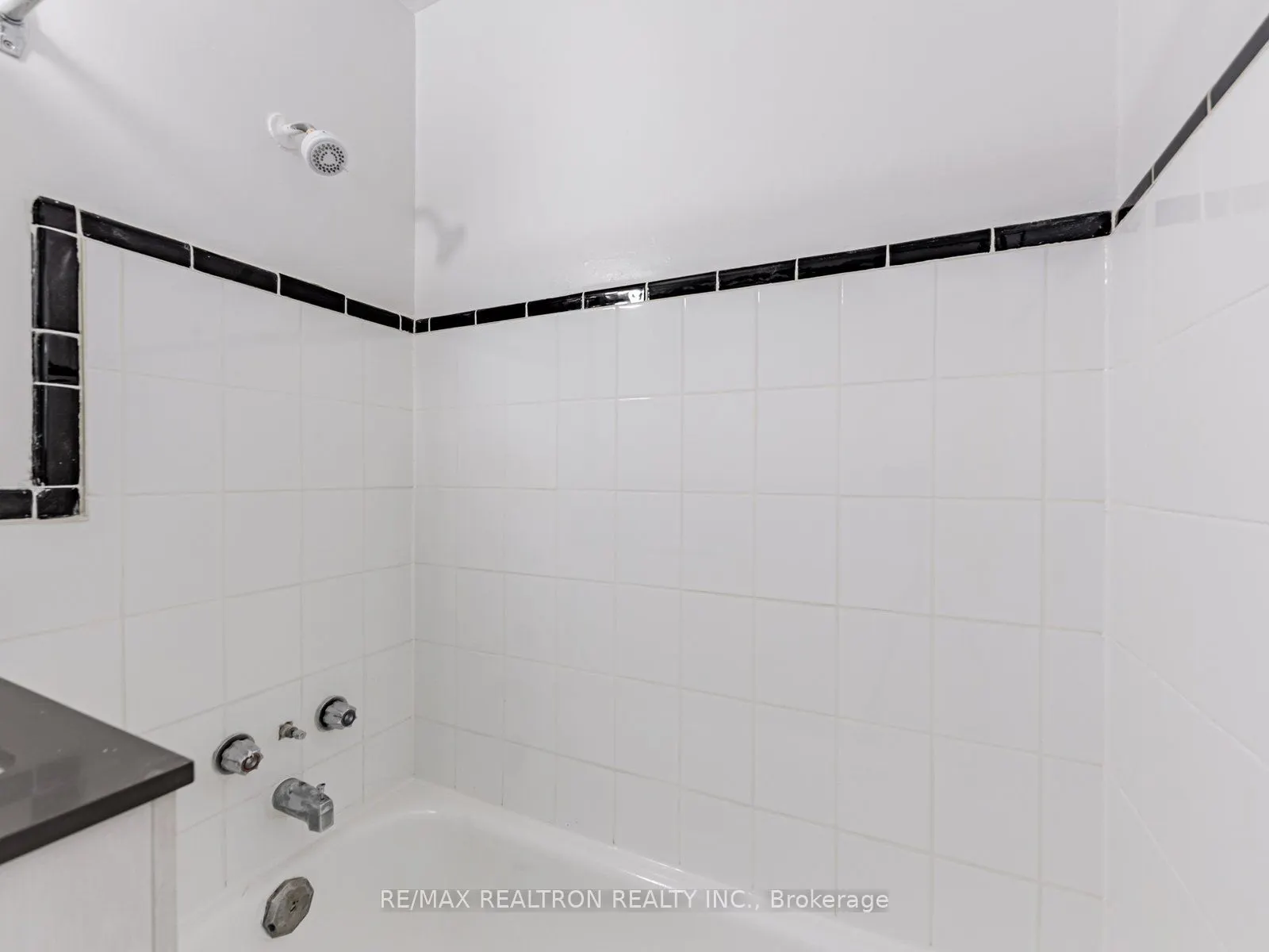 165 Cosburn Avenue, #315