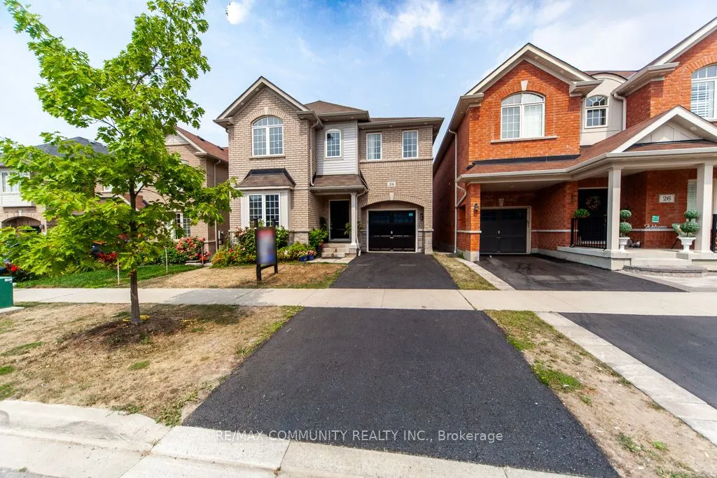 24 Raithby Crescent