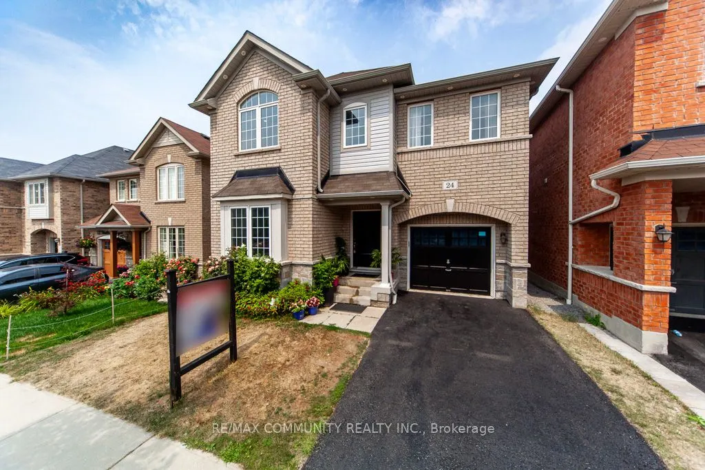 24 Raithby Crescent