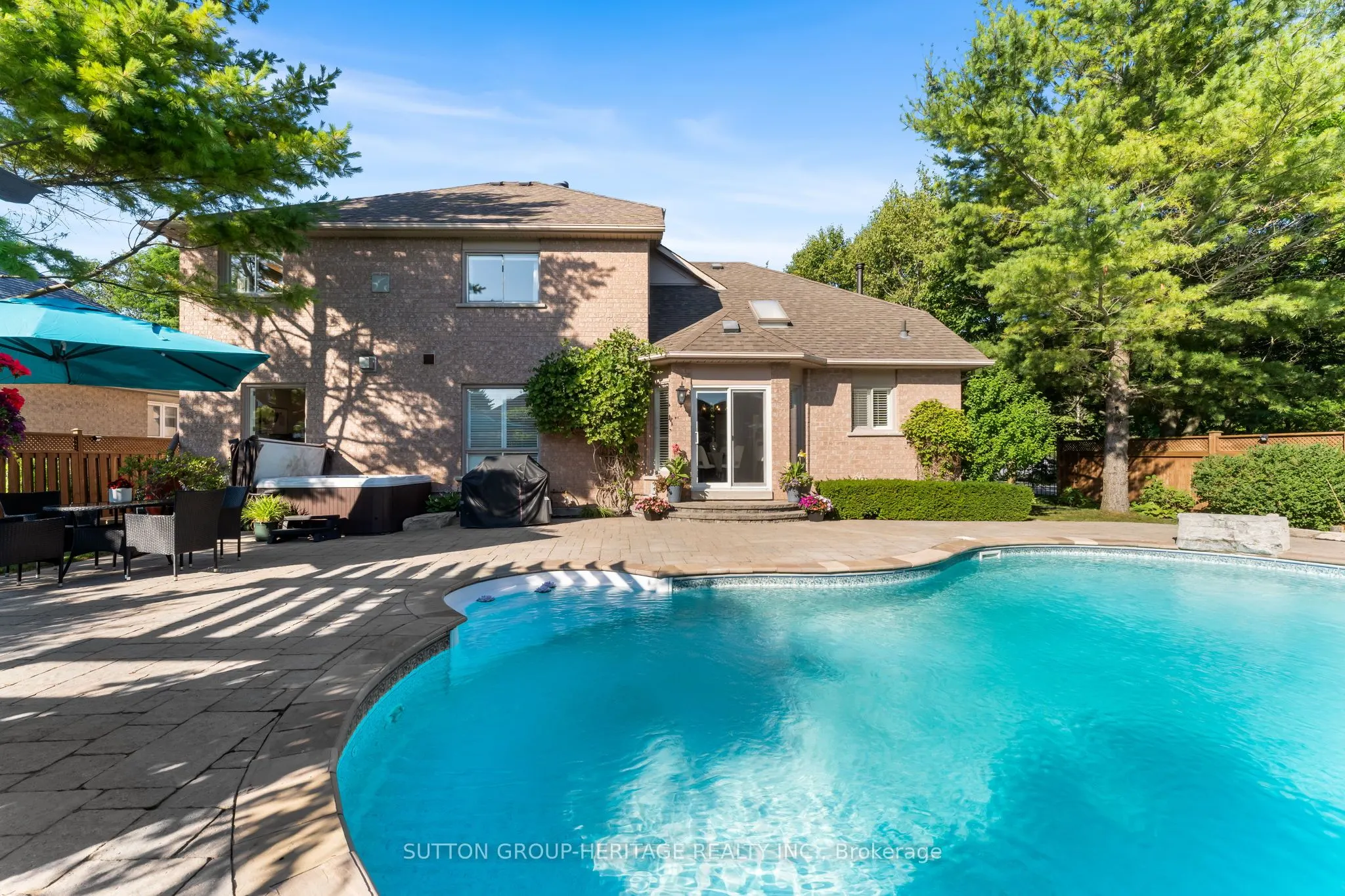 2300 Abbott Crescent