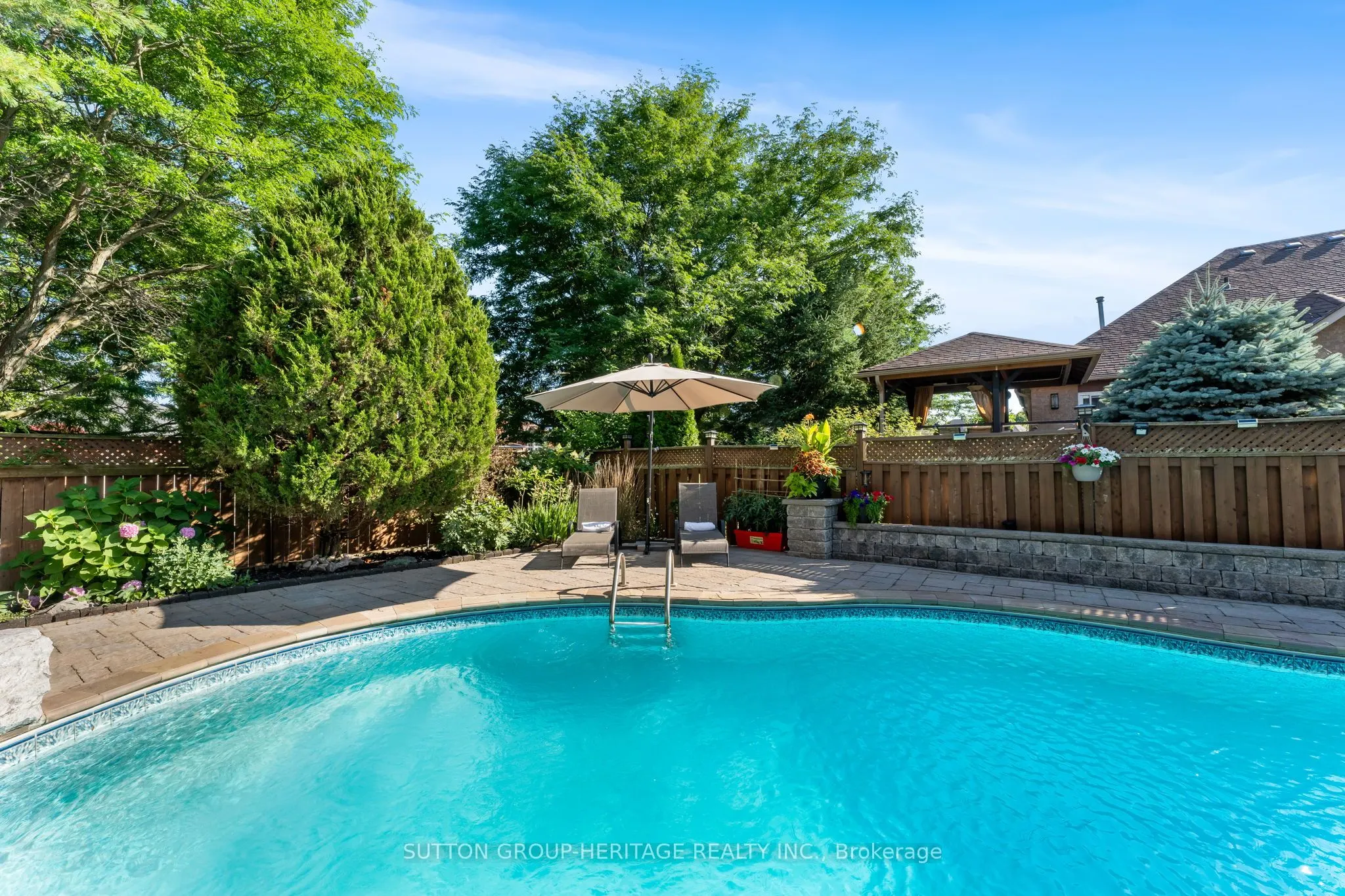 2300 Abbott Crescent