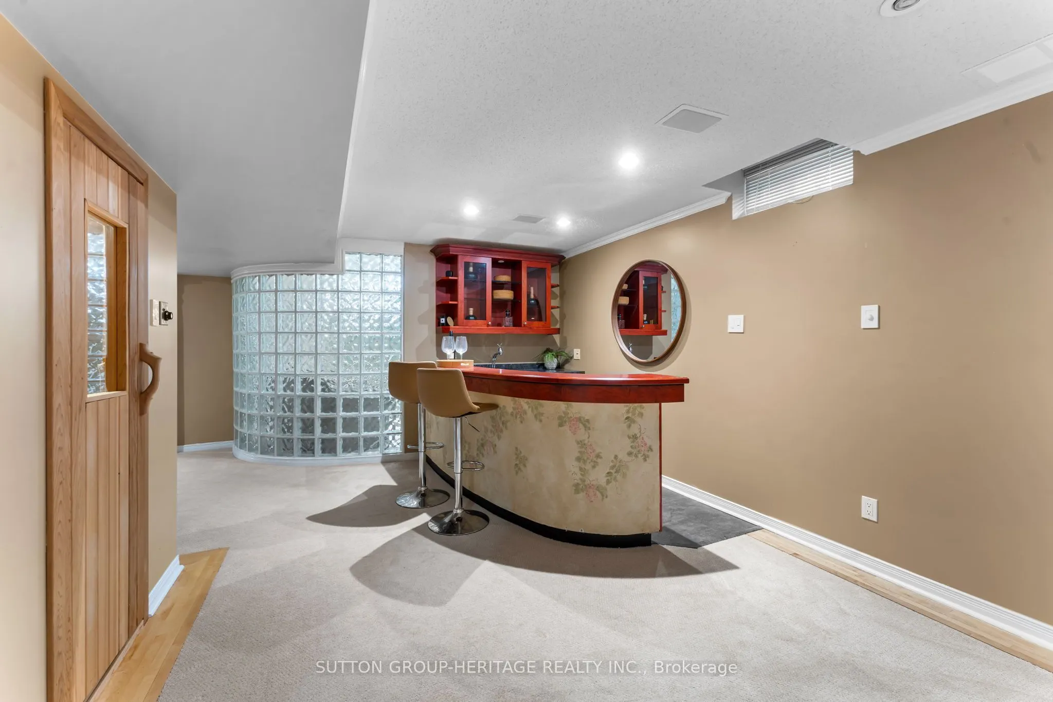 2300 Abbott Crescent