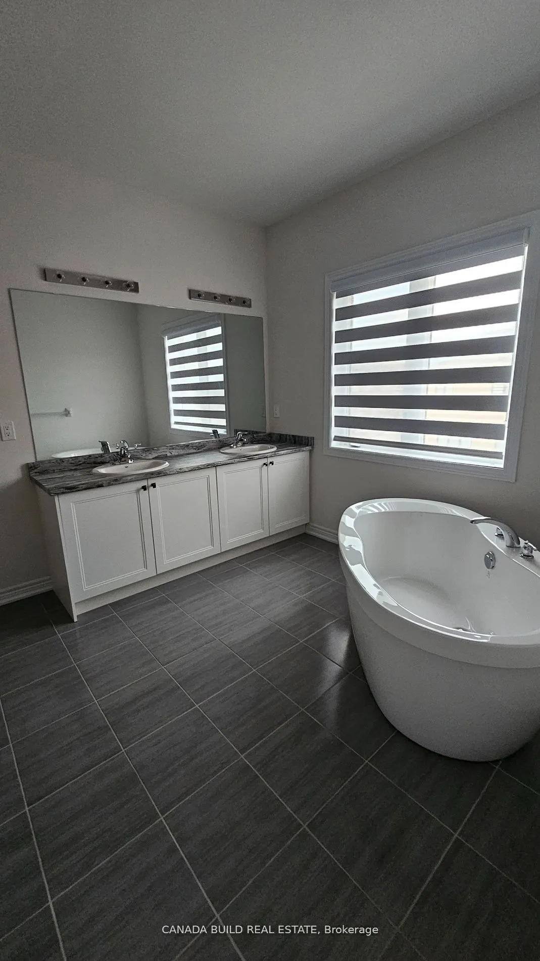 2133 Coppermine Street