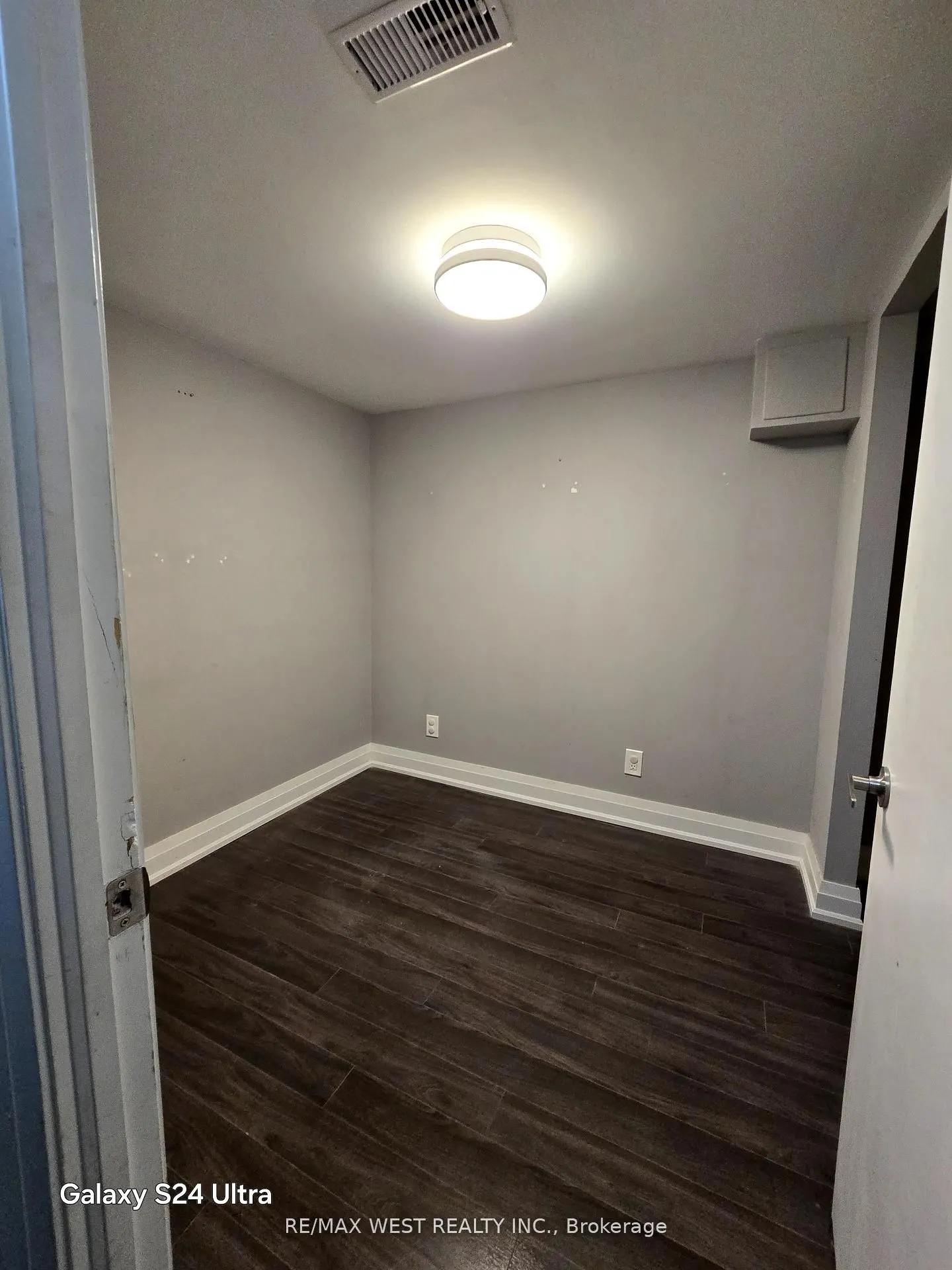 1402 Colmar Avenue, #Basement