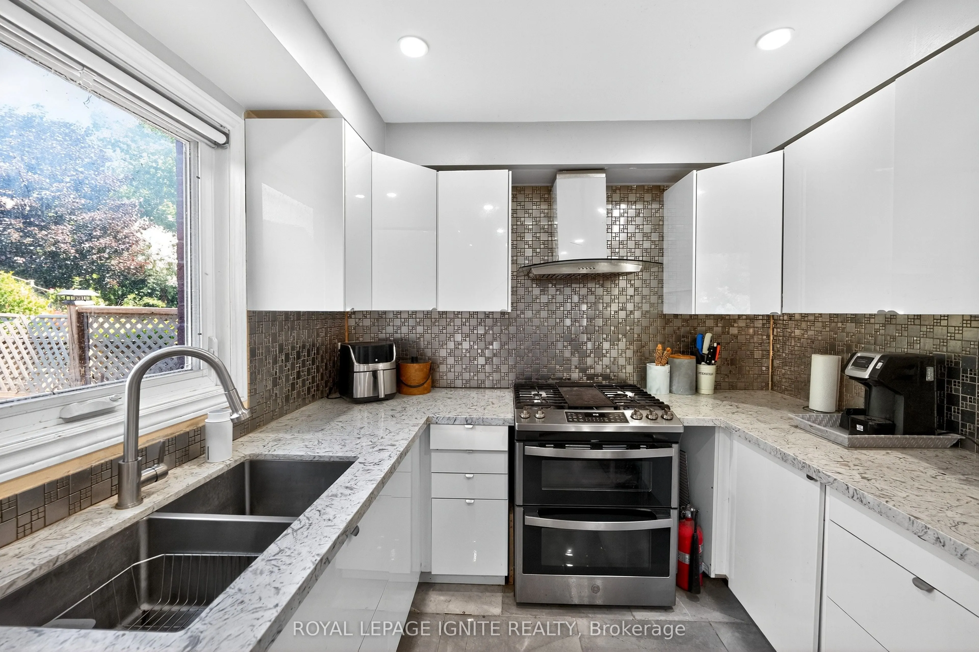 7 Ducatel Crescent