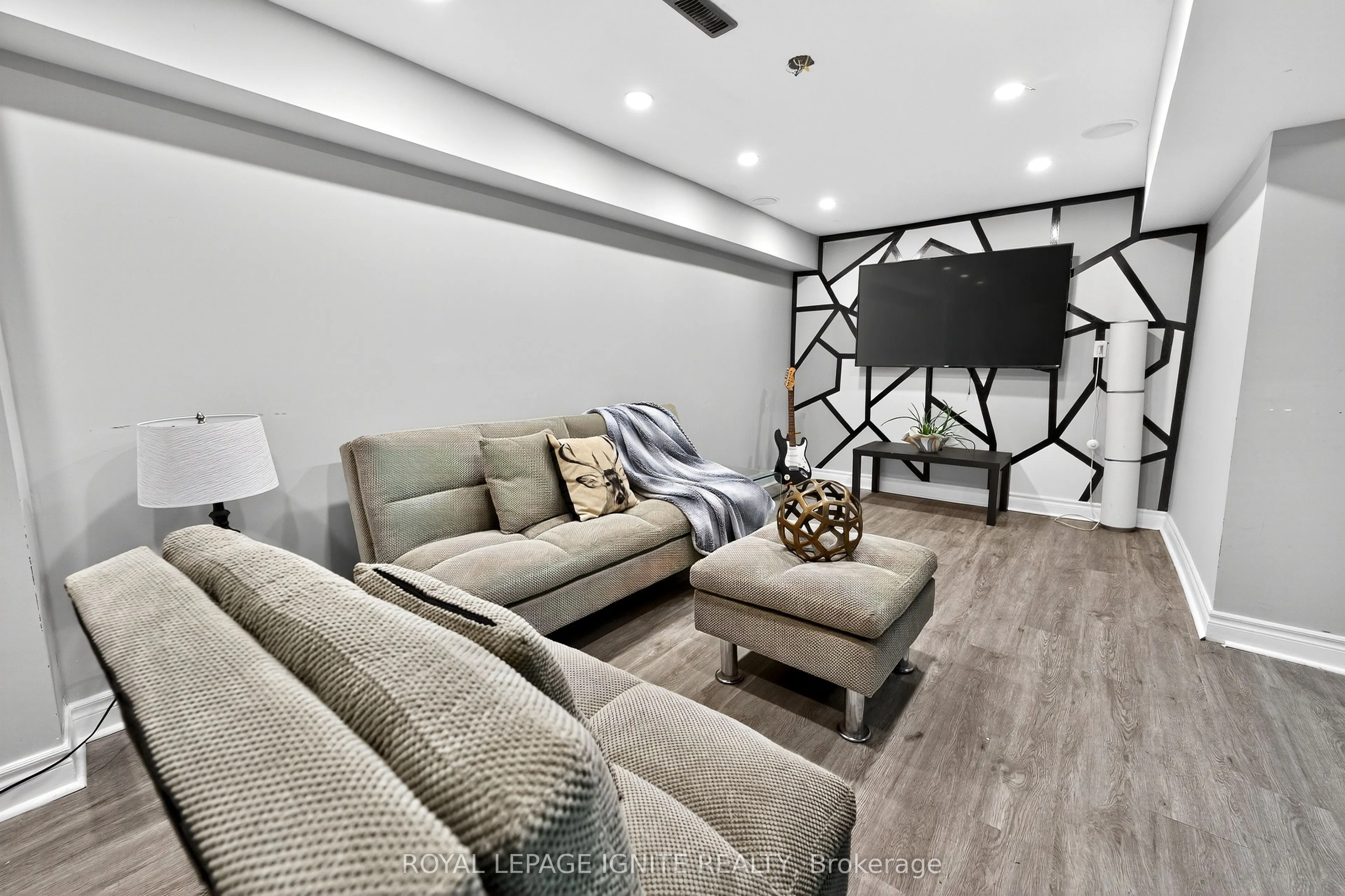 7 Ducatel Crescent