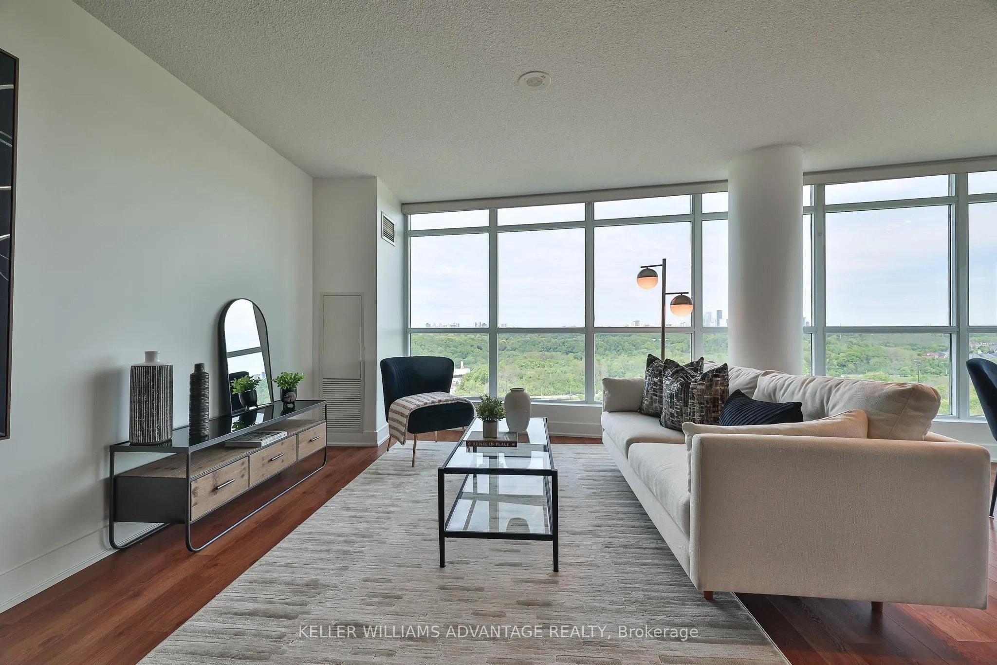 1048 Broadview Avenue, #1208