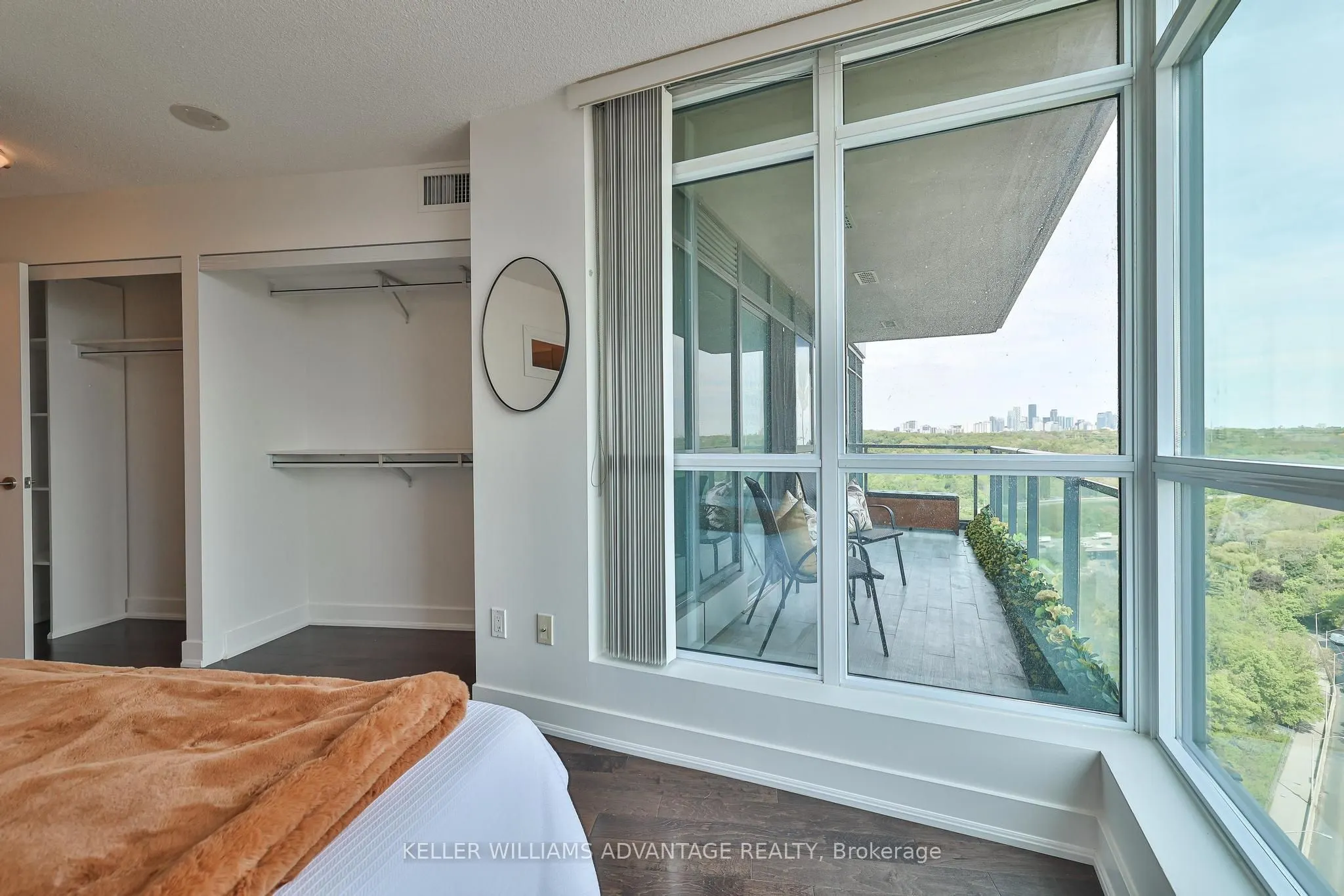 1048 Broadview Avenue, #1208