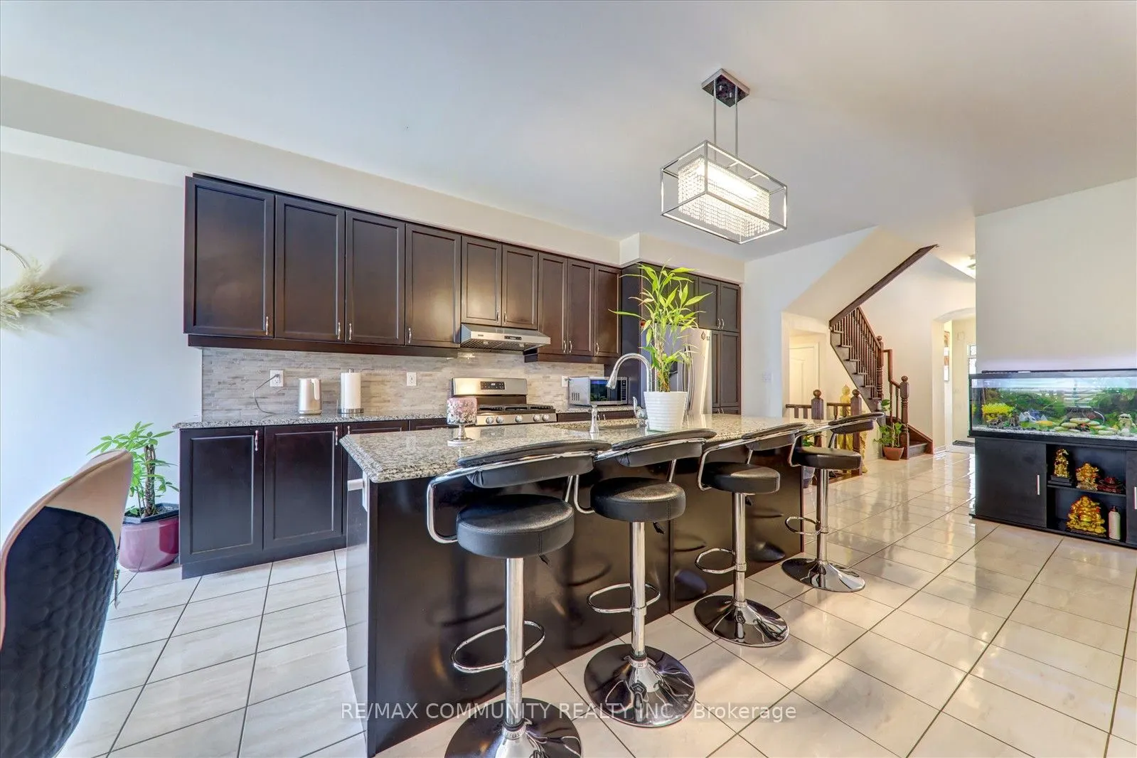 56 Westfield Drive S