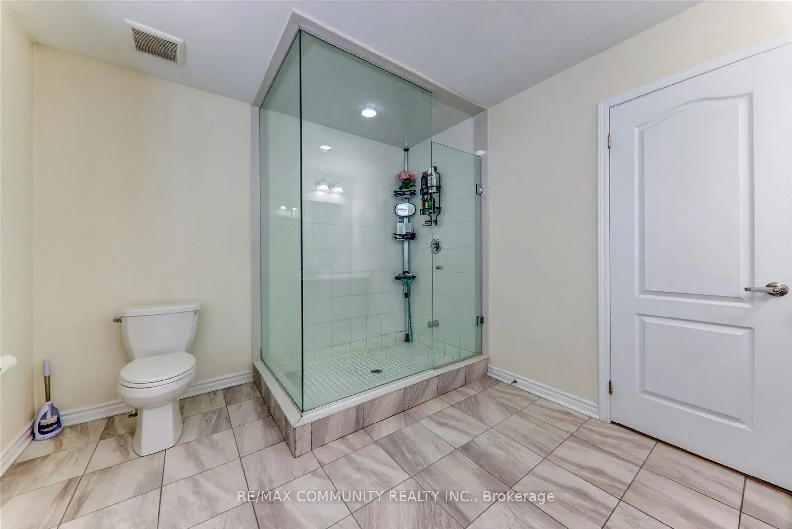 56 Westfield Drive S