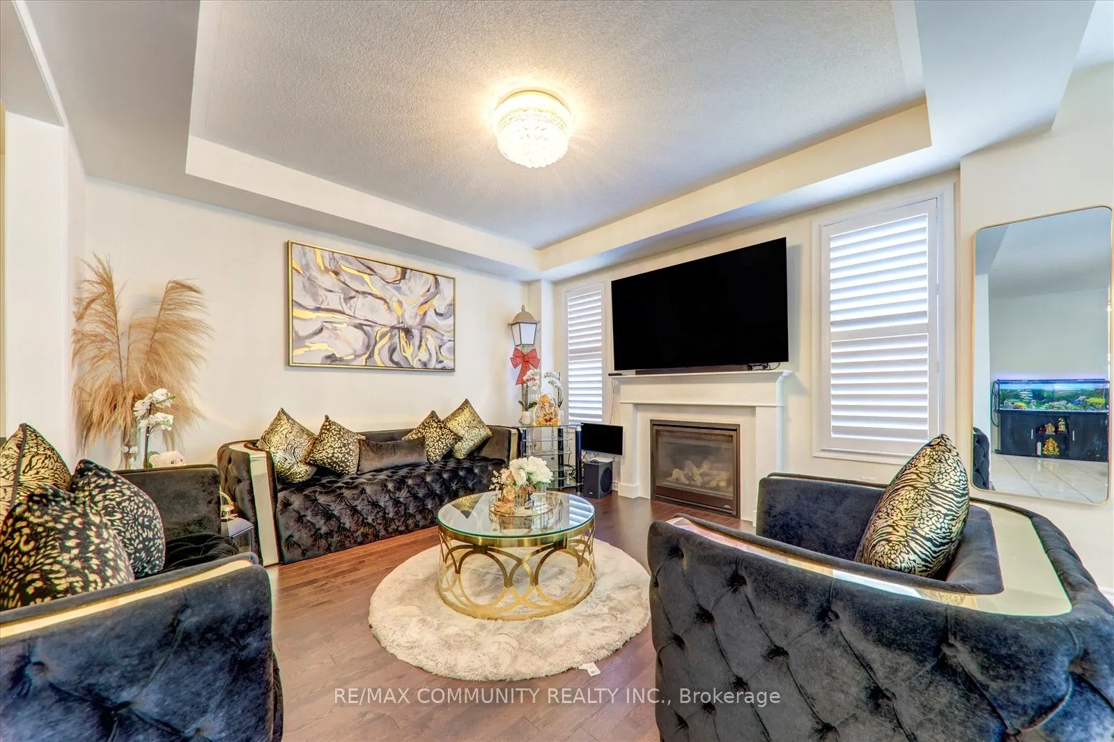 56 Westfield Drive S