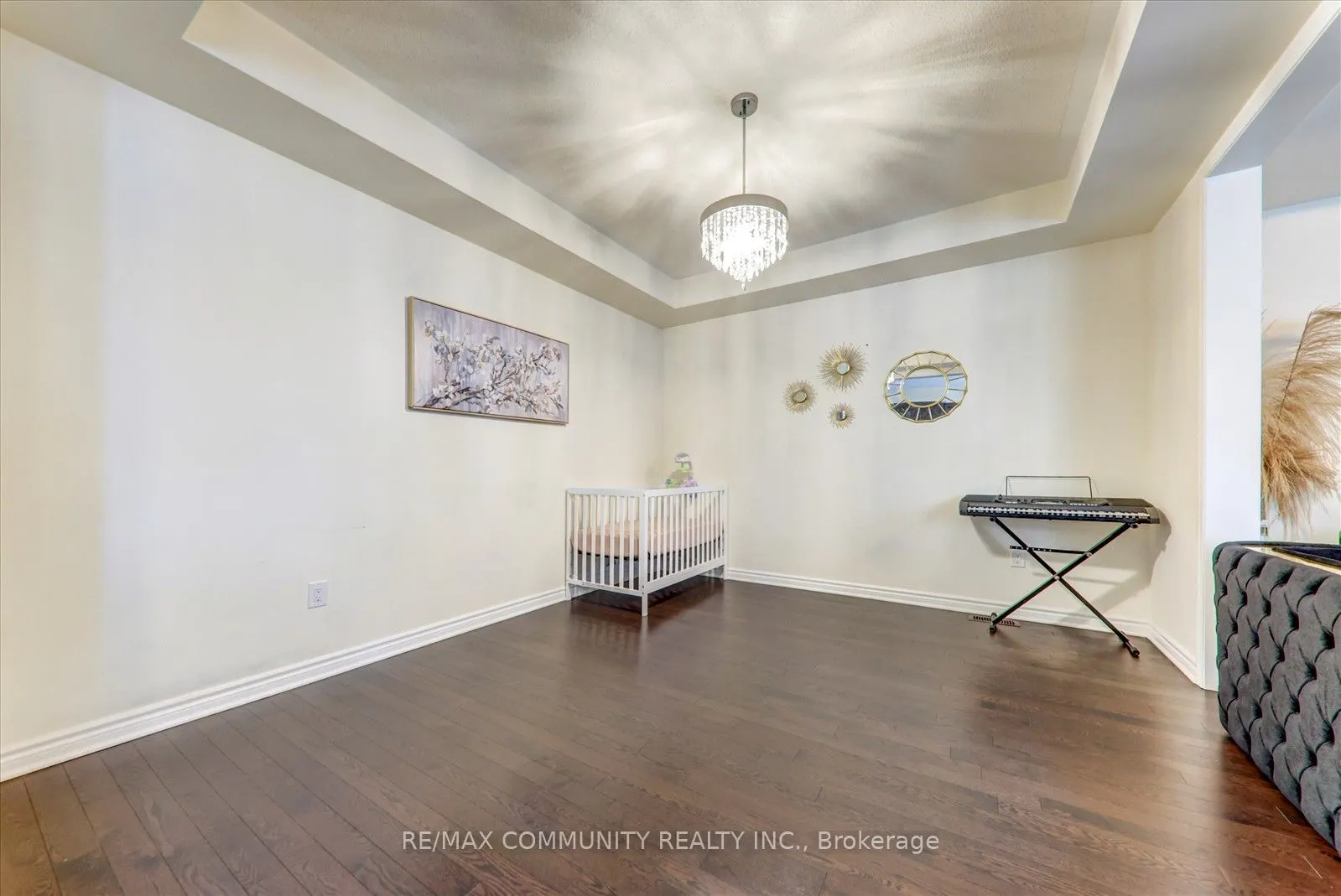 56 Westfield Drive S