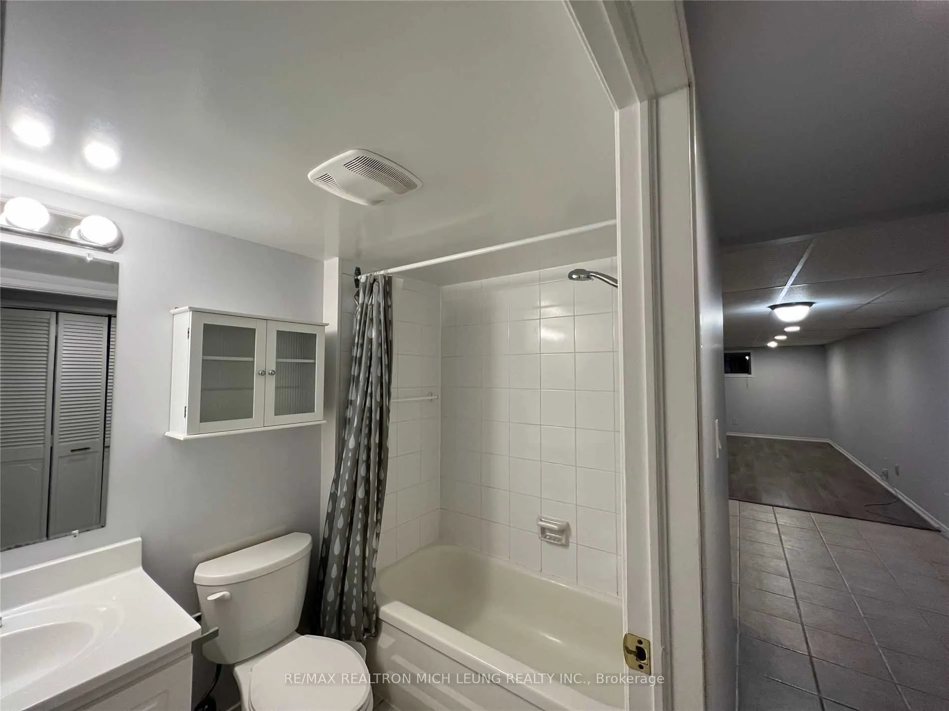 947 Oklahoma Drive, #Lower