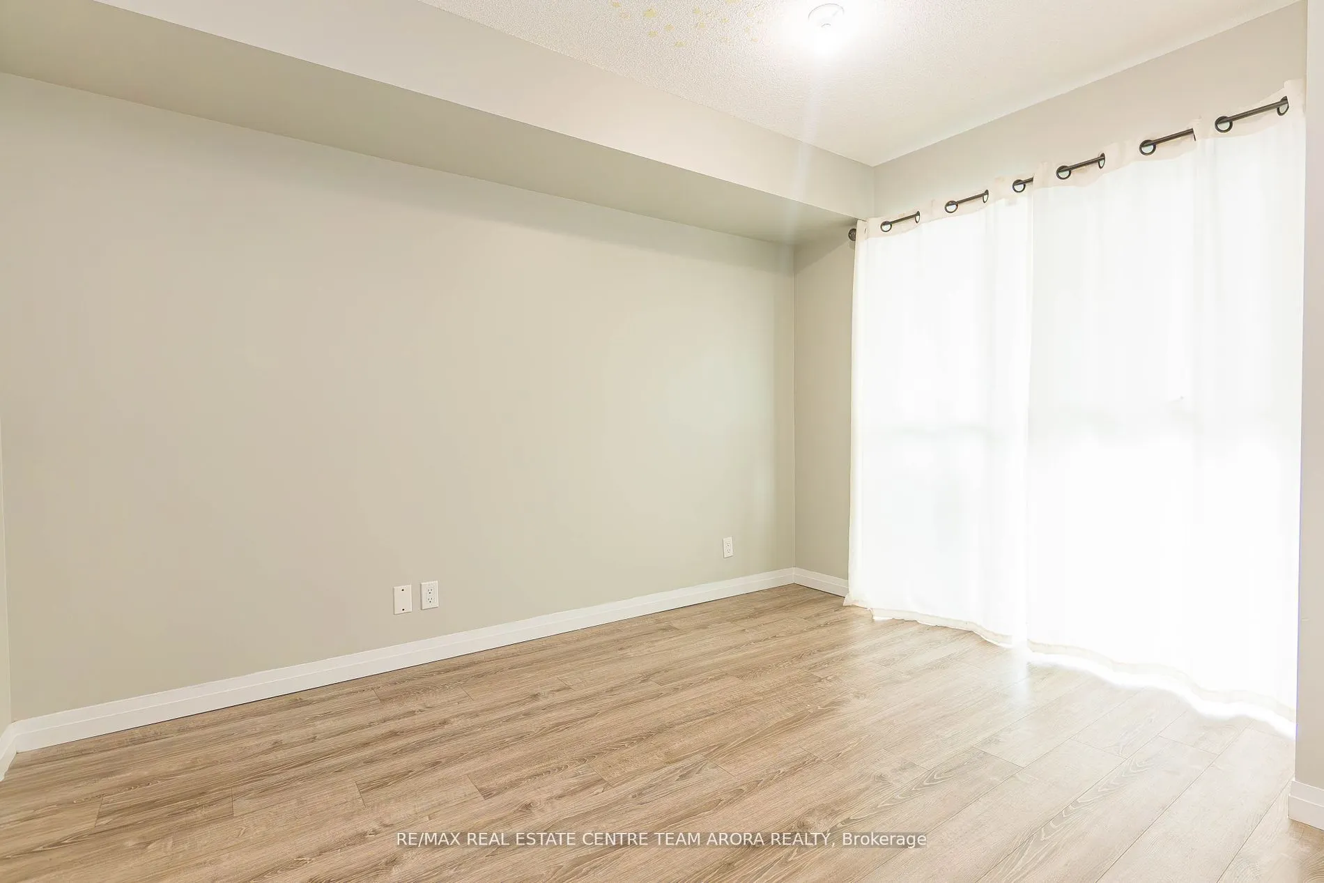 2152 Lawrence Avenue E #1206