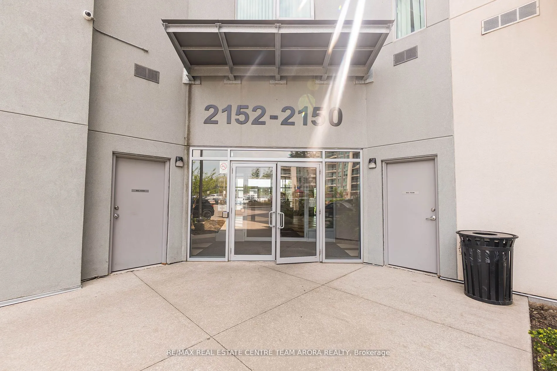 2152 Lawrence Avenue E #1206