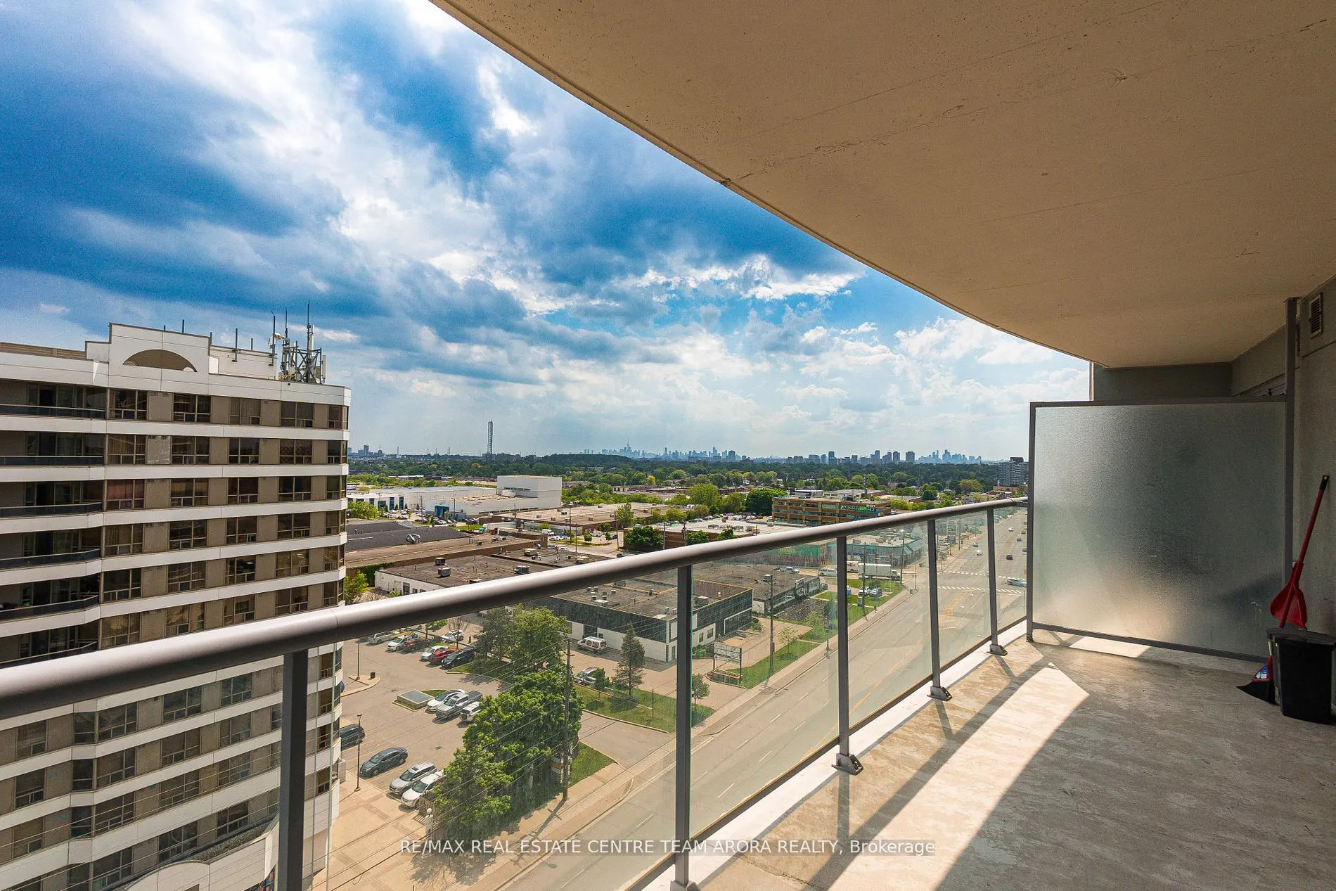 2152 Lawrence Avenue E #1206