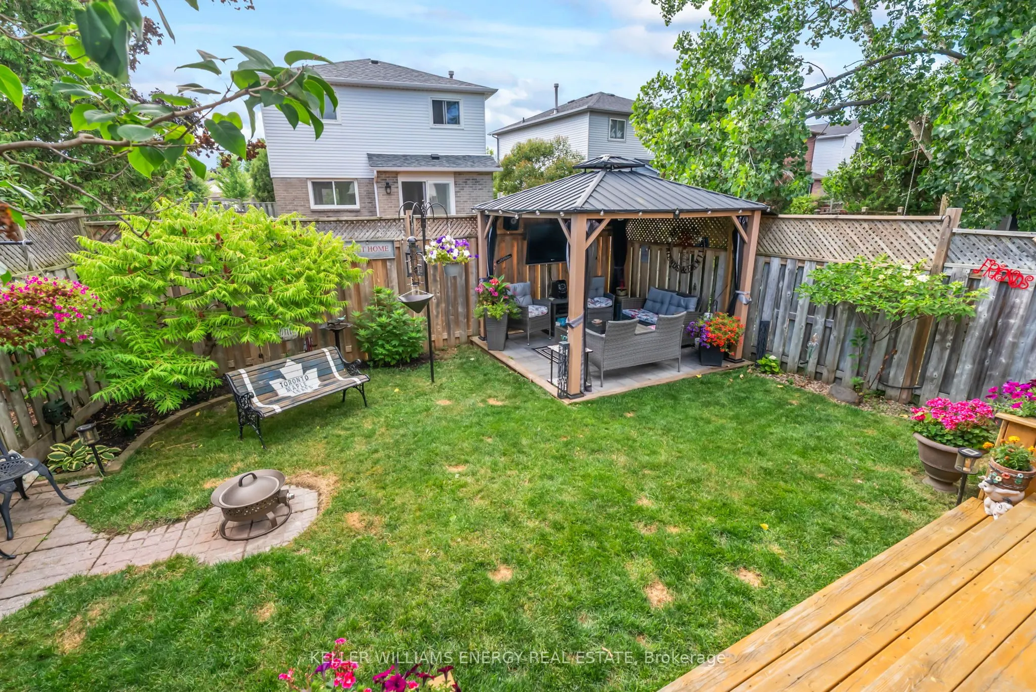 121 Angus Drive