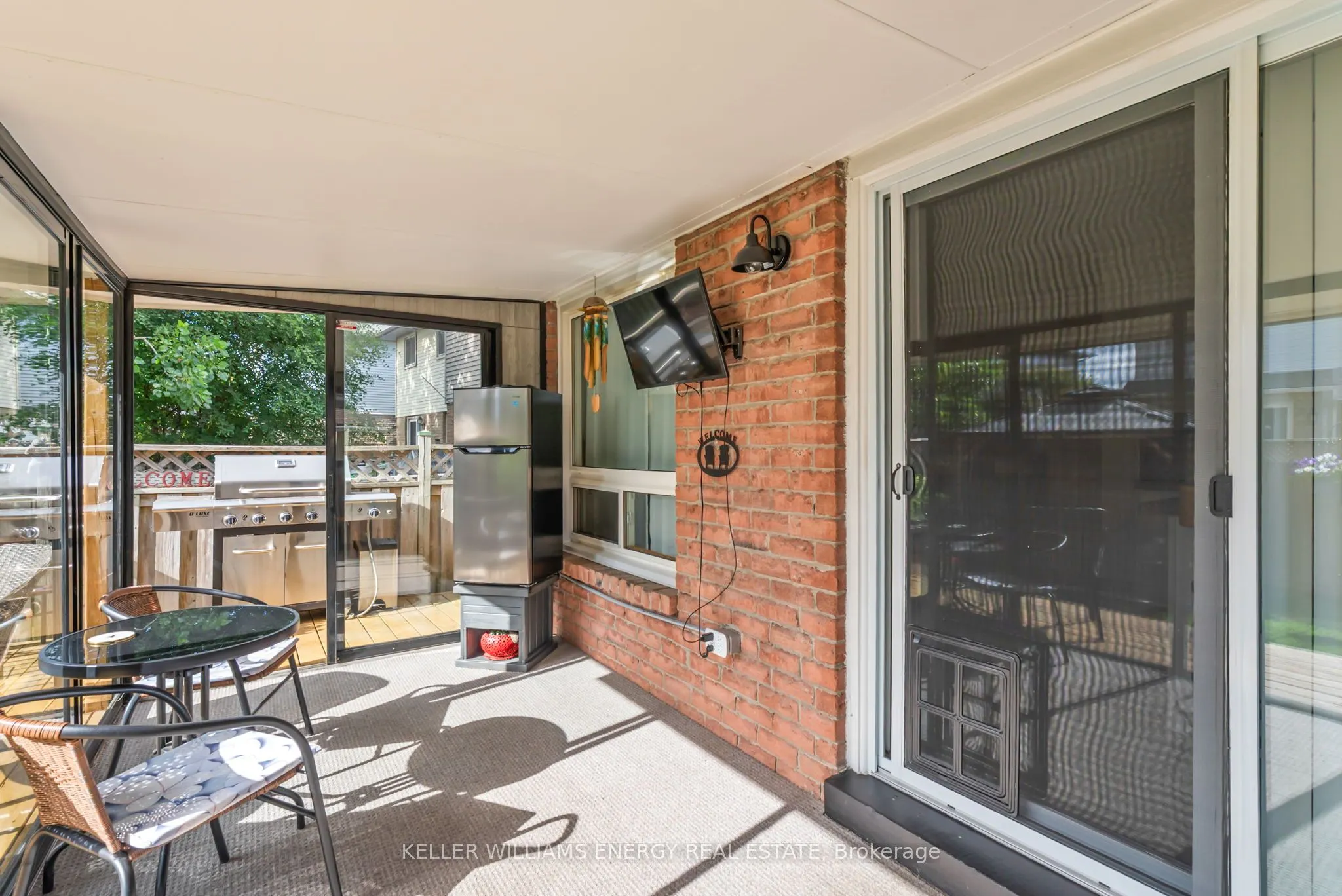 121 Angus Drive